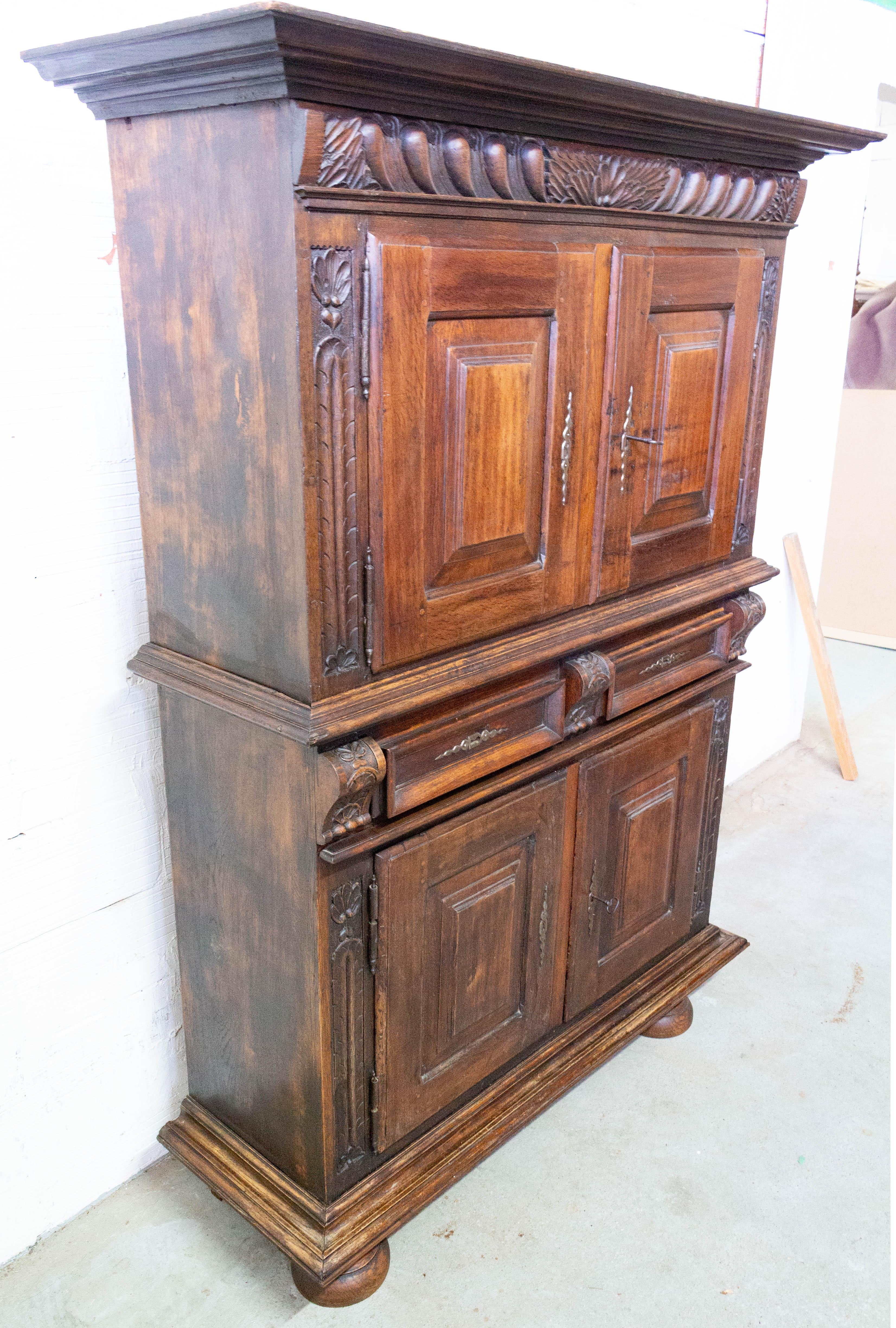 Neogotico Cabinet Deux Corps in Oak spagnolo Buffet in stile gotico-revival, fine XIX secolo in vendita
