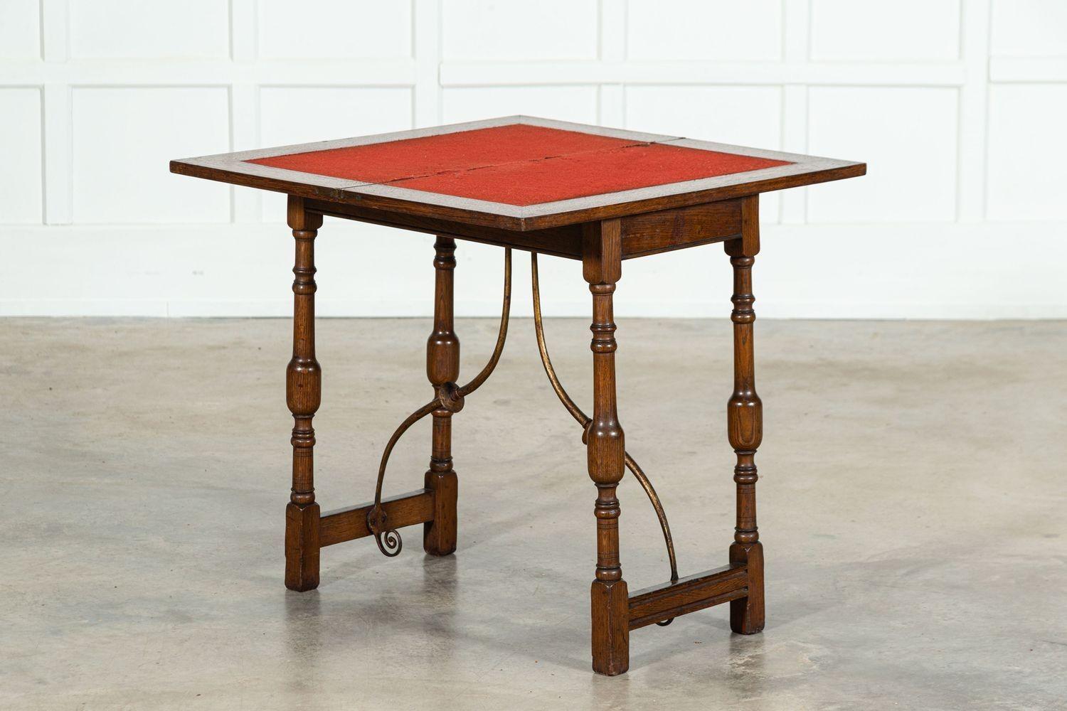 Table de salle à cartes en Oak Oak en vente 8