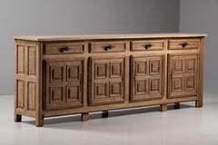 Credenza in rovere spagnolo con ante a cassettoni, anni '50