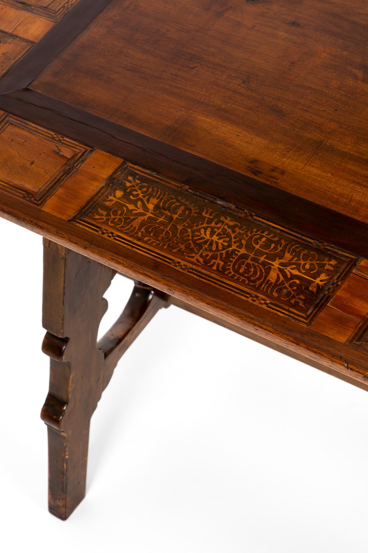 Spanish Olive Wood Table with Rectangular Top, circa 1900 For Sale 1