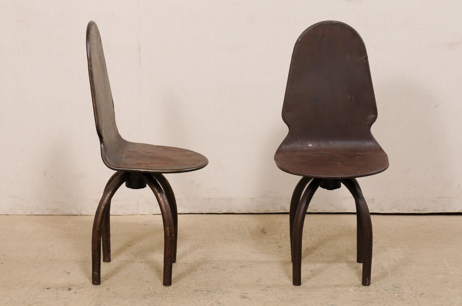 20th Century Spanish Pair of Iron Swivel Chairs on Spider-Style Legs, Industrial-Chic For Sale