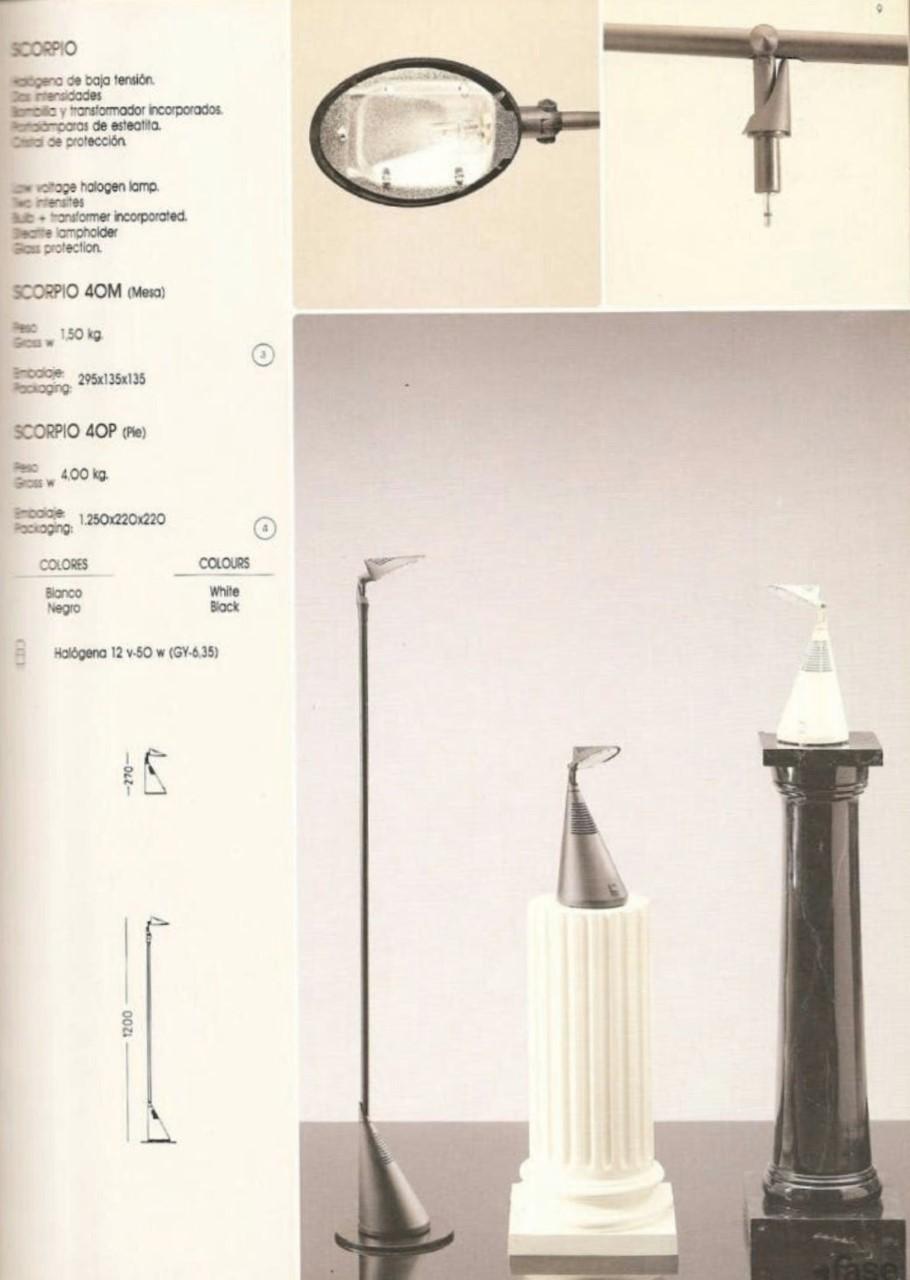 Spanisches postmodernes Paar „Scorpio“-Tischlampen von Fase, Madrid, 1980er Jahre (Moderne der Mitte des Jahrhunderts) im Angebot