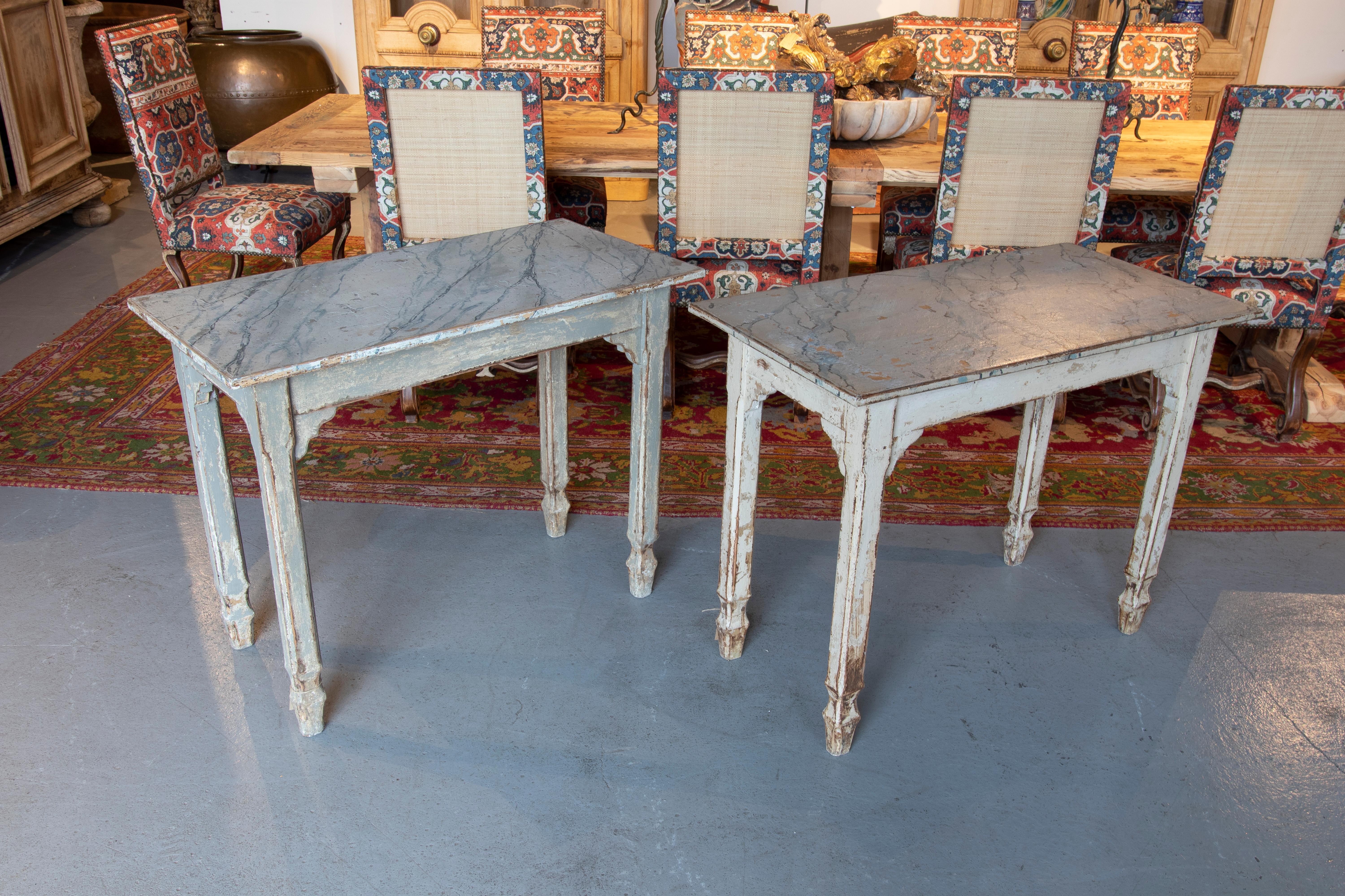 Spanish Pair of Wooden Tables with Hand-Painted Marbling  For Sale 2