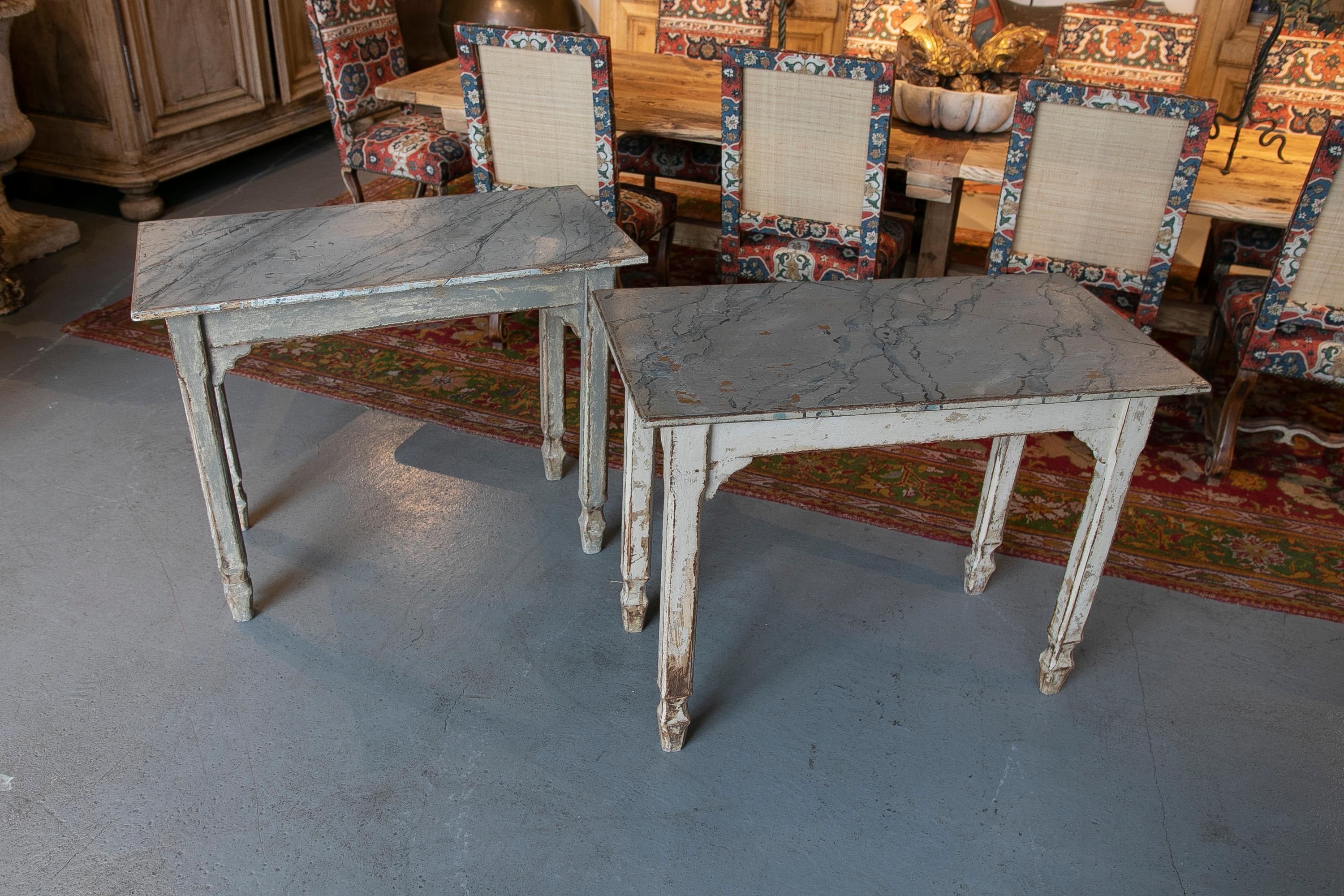 Spanish Pair of Wooden Tables with Hand-Painted Marbling  For Sale 3