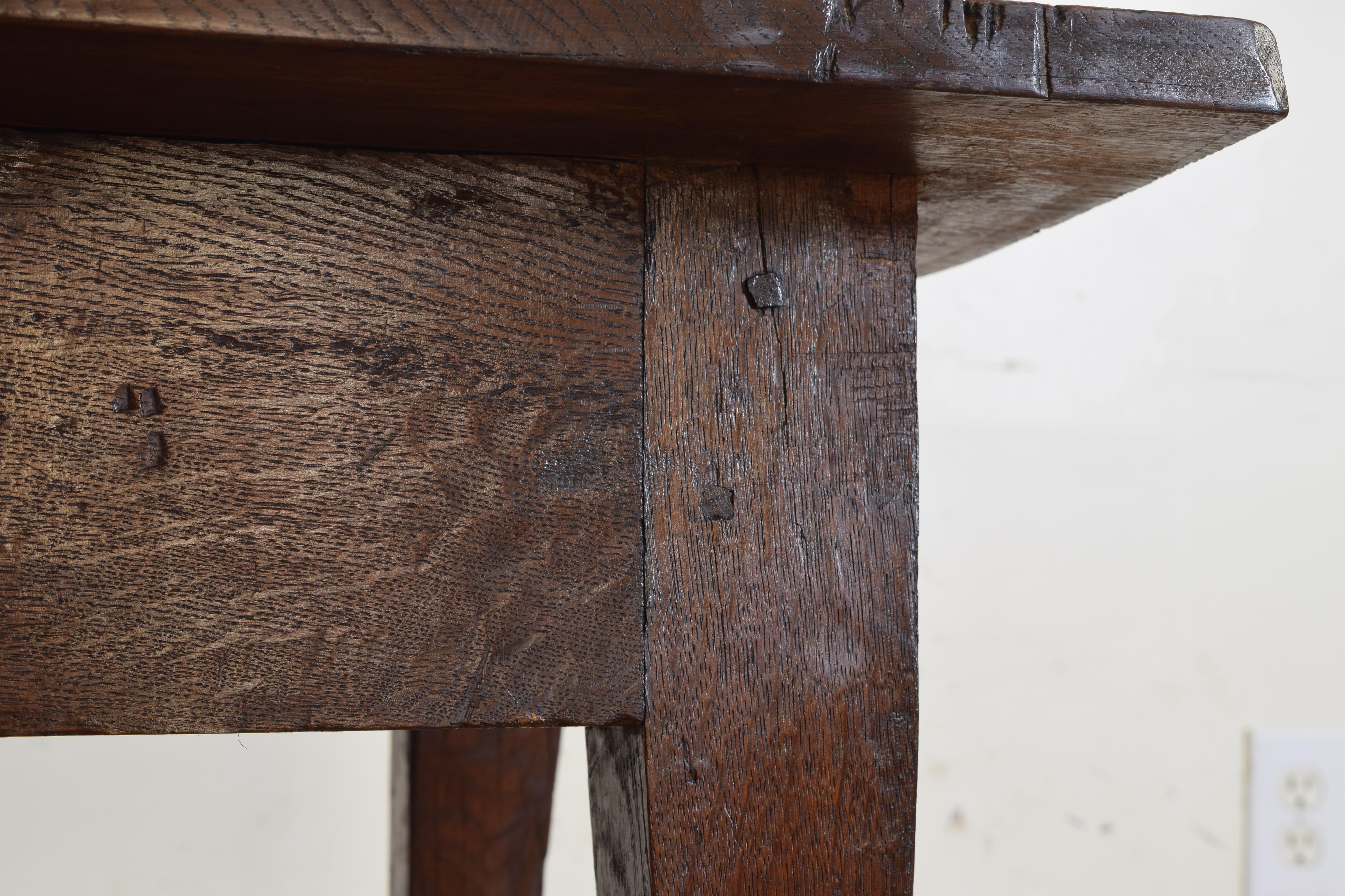 Spanish, Pamplona, Neoclassic Rustic Oak Side Table, Late 18th-Early 19th Cent. 2