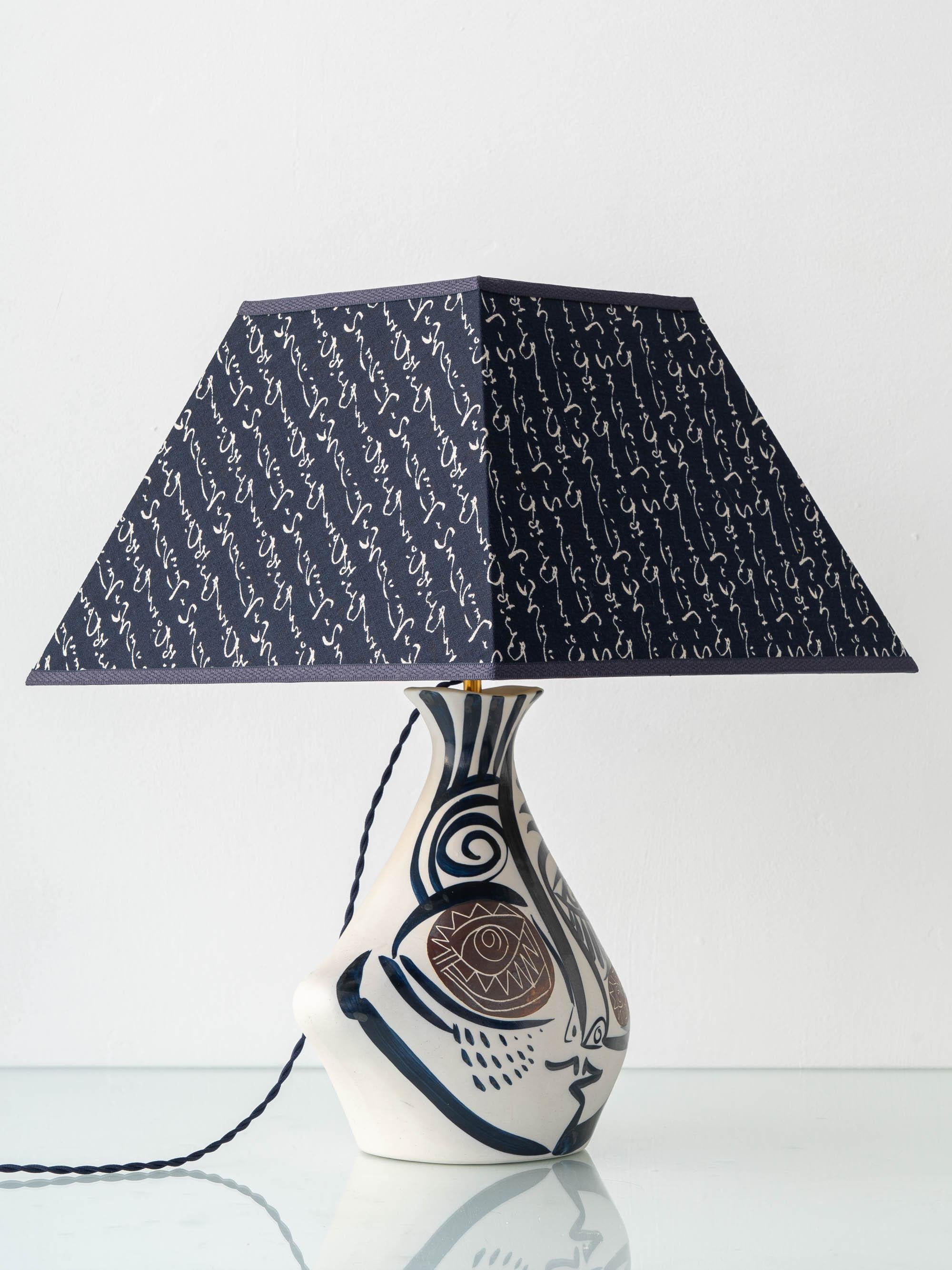 Spanish Picasso-Style Otero Regal Cubist Ceramic Table Lamp In Good Condition For Sale In AMSTERDAM, NL