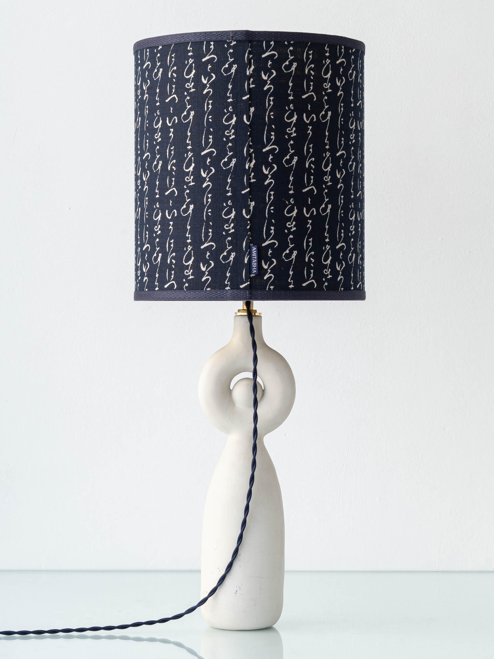 Brass Spanish Picasso-style Otero Regal Figural Ceramic Table Lamp For Sale