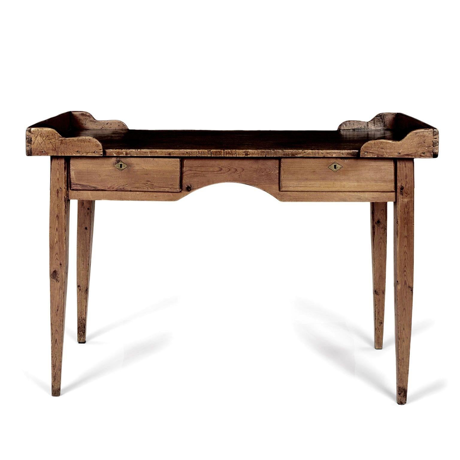 Spanish Pine Side Table (Spanisch)