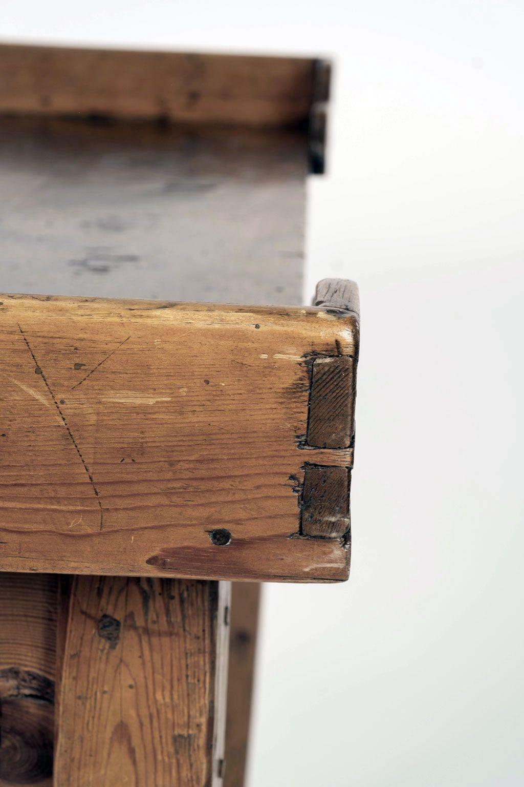 Spanish Pine Side Table (Kiefernholz)