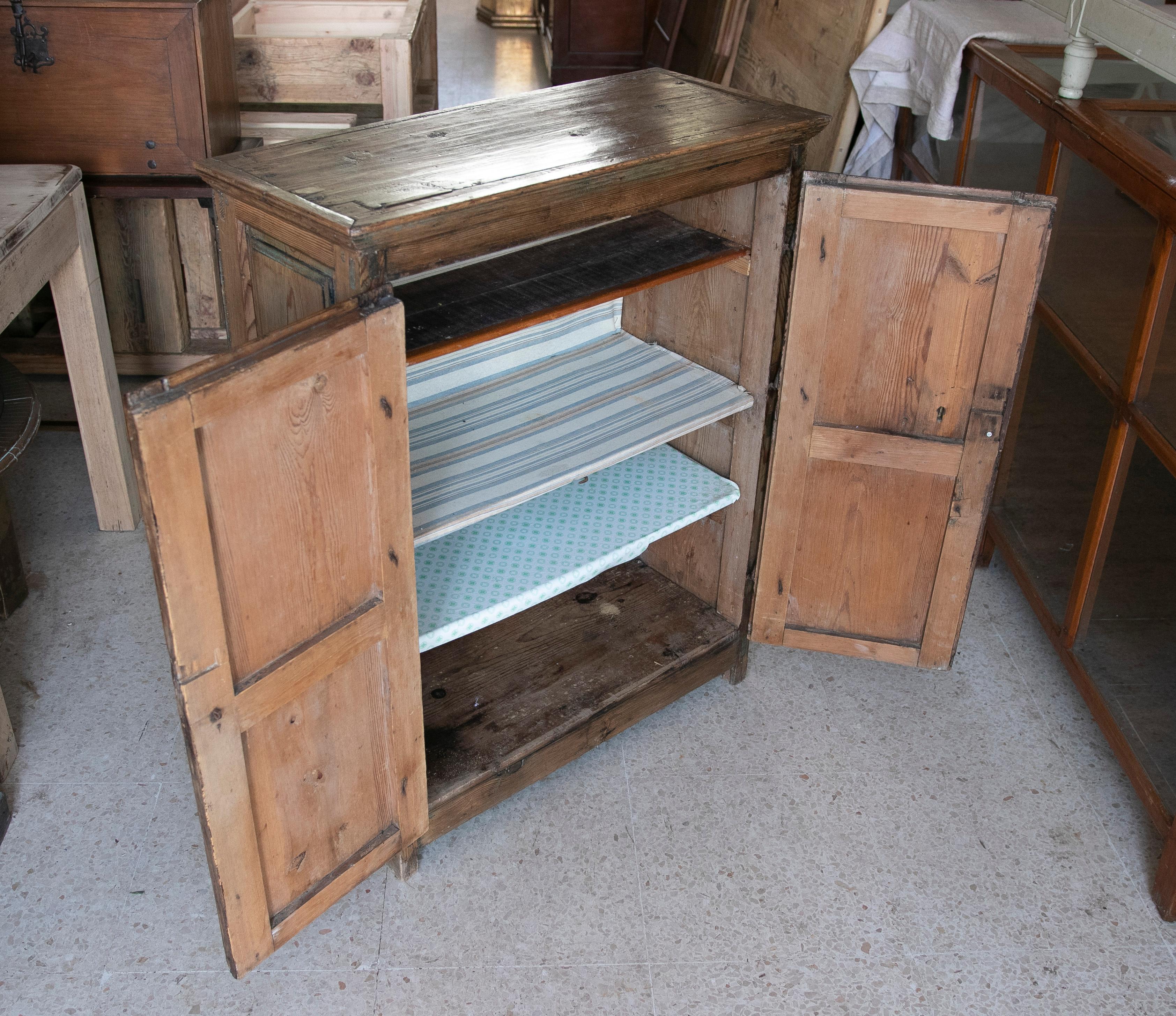 Spanish Pinewood Kitchen Cupboard-Cabinet with Doors  For Sale 3