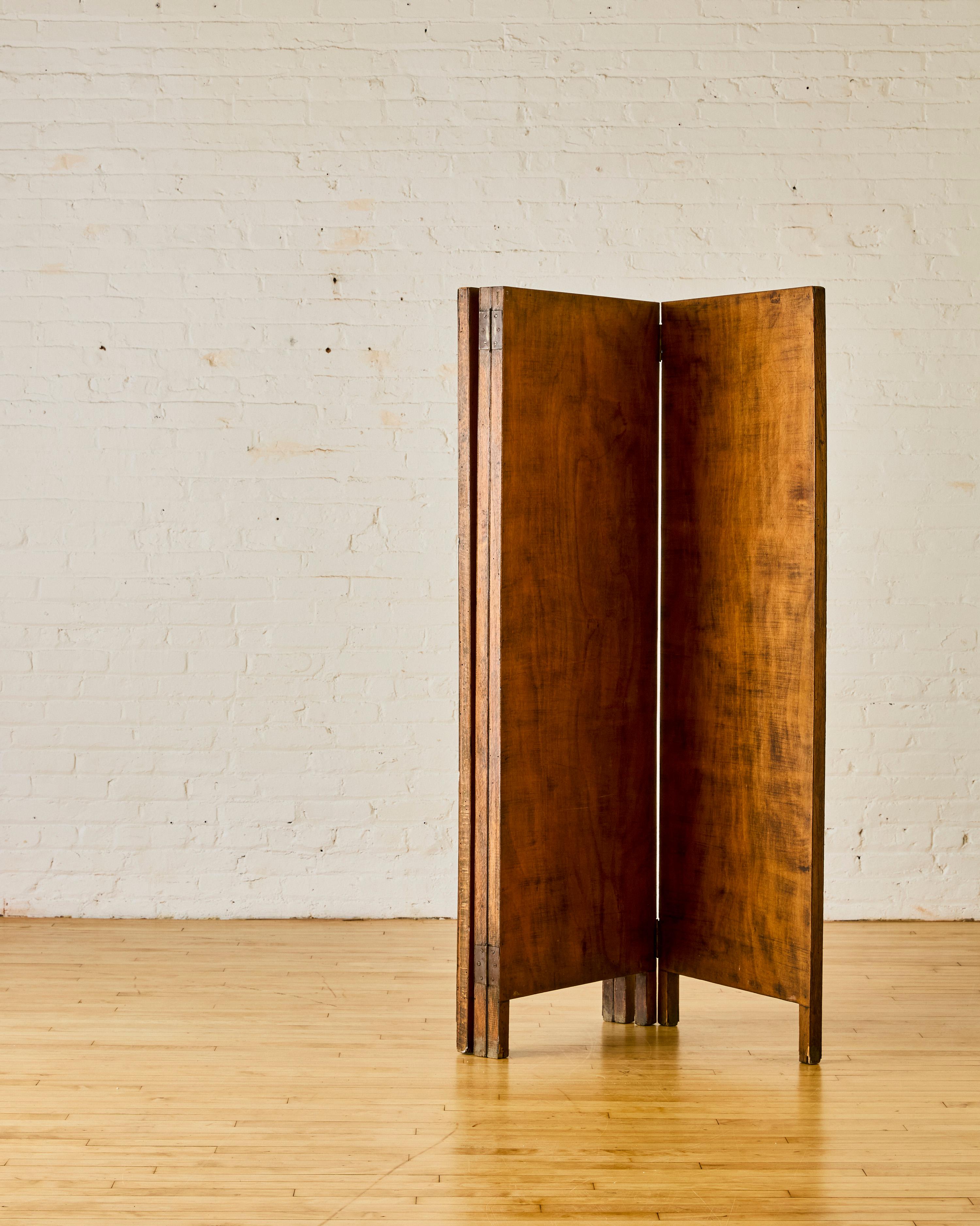 Spanish plywood room divider / screen C. 1940's.

Dimensions: 63