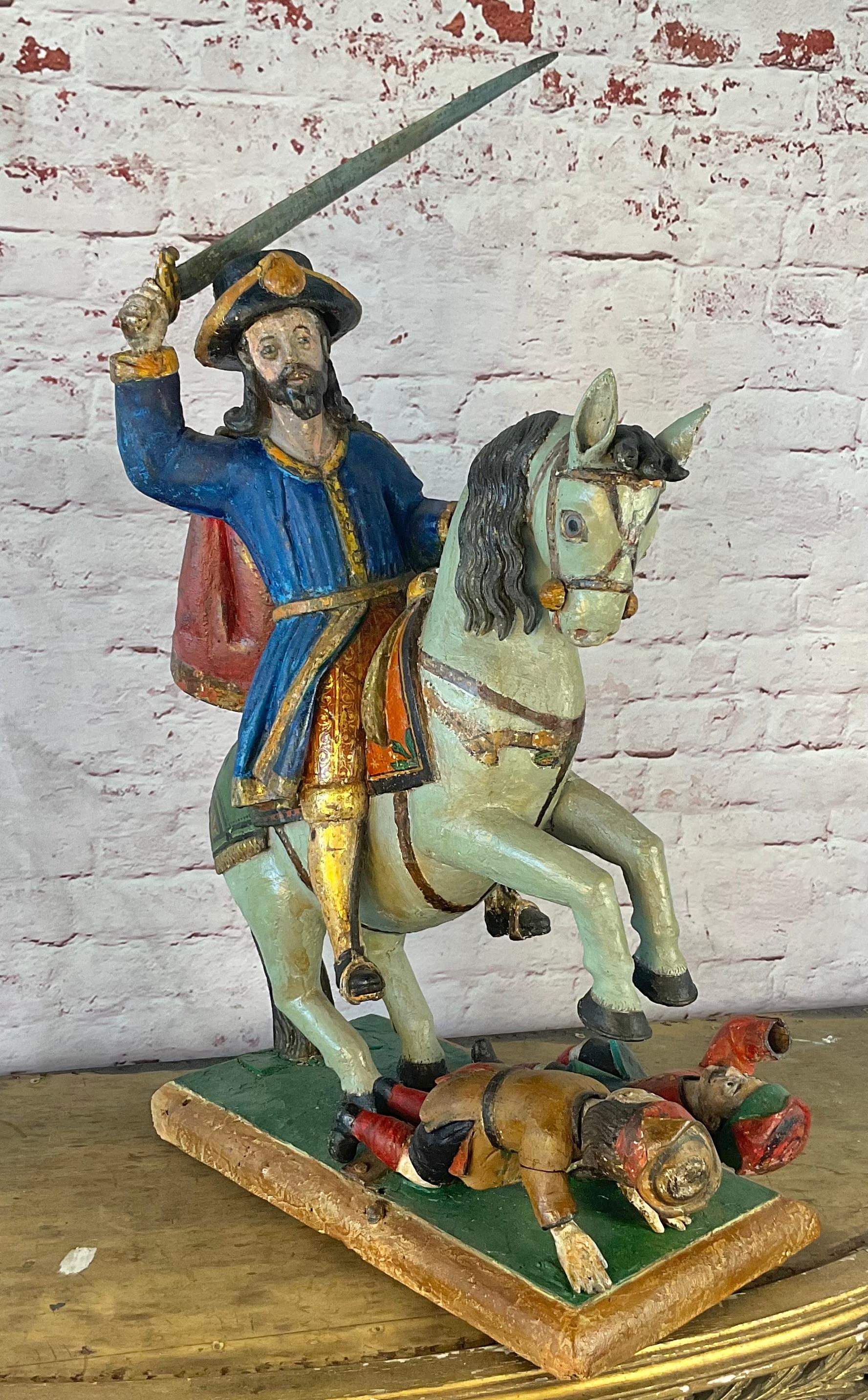 Sculpture espagnole en bois polychrome représentant Santiago Matamoros en vente 6