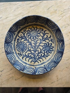 Spanische Keramikschale 19. Jahrhundert