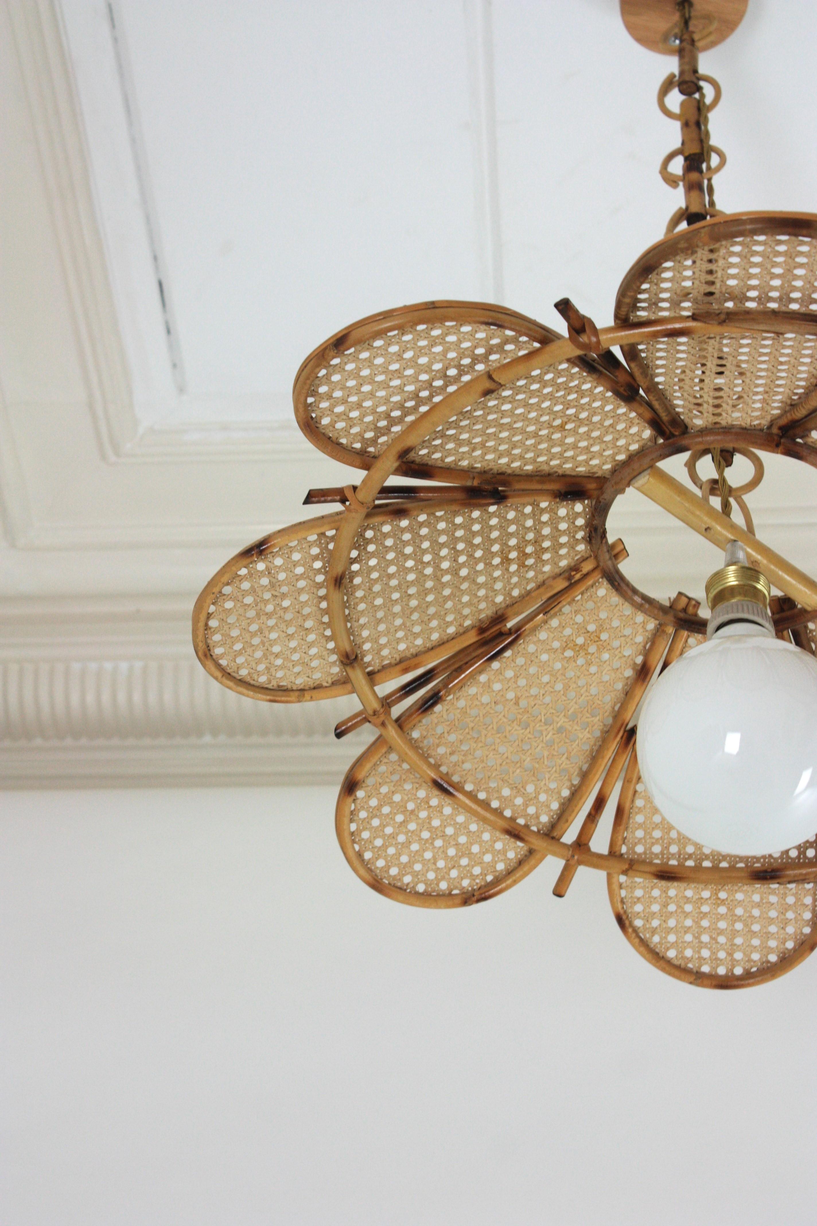 Spanish Rattan Flower Shaped Large Pendant Hanging Light / Lantern For Sale 4