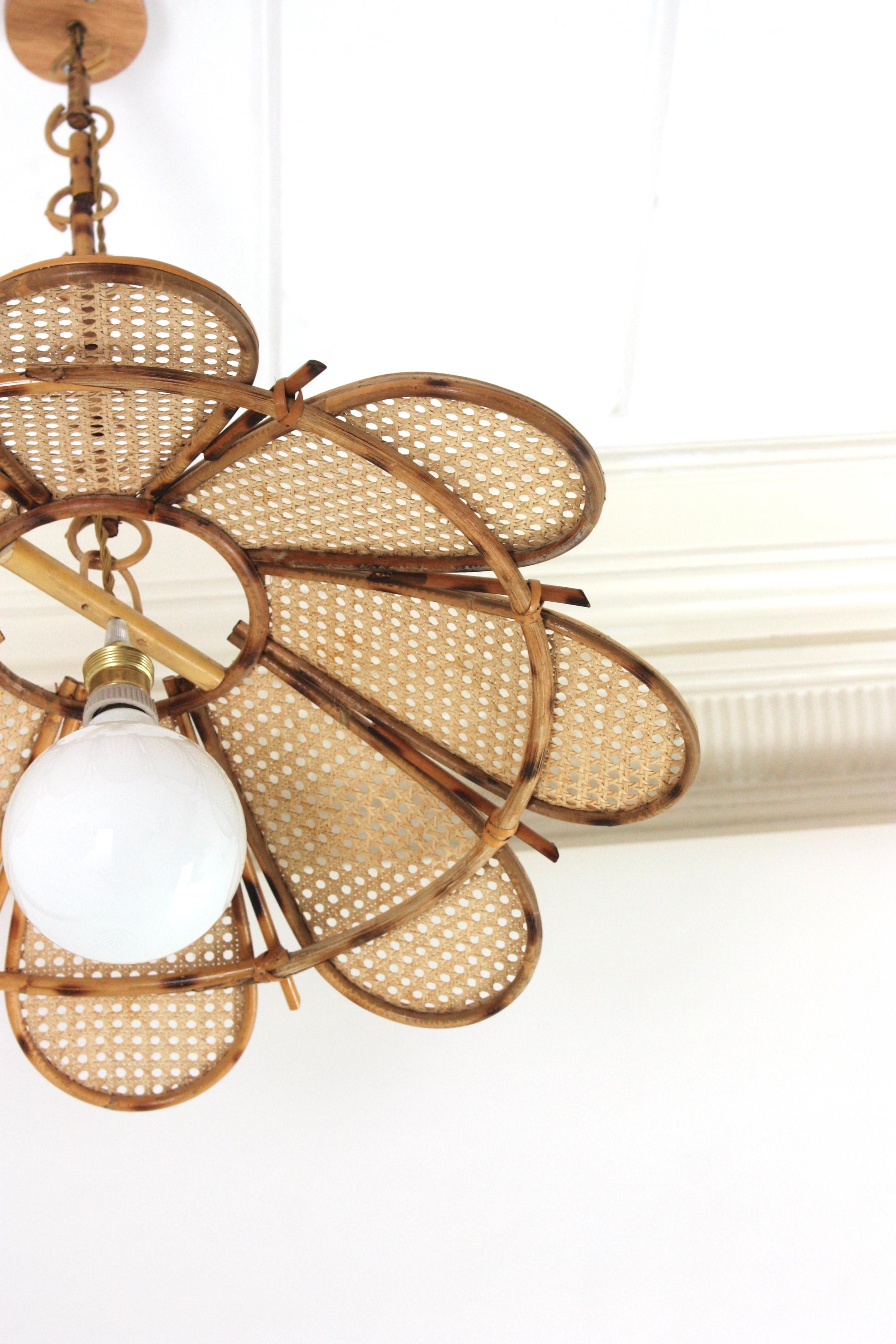 Spanish Rattan Flower Shaped Large Pendant Hanging Light / Lantern For Sale 5