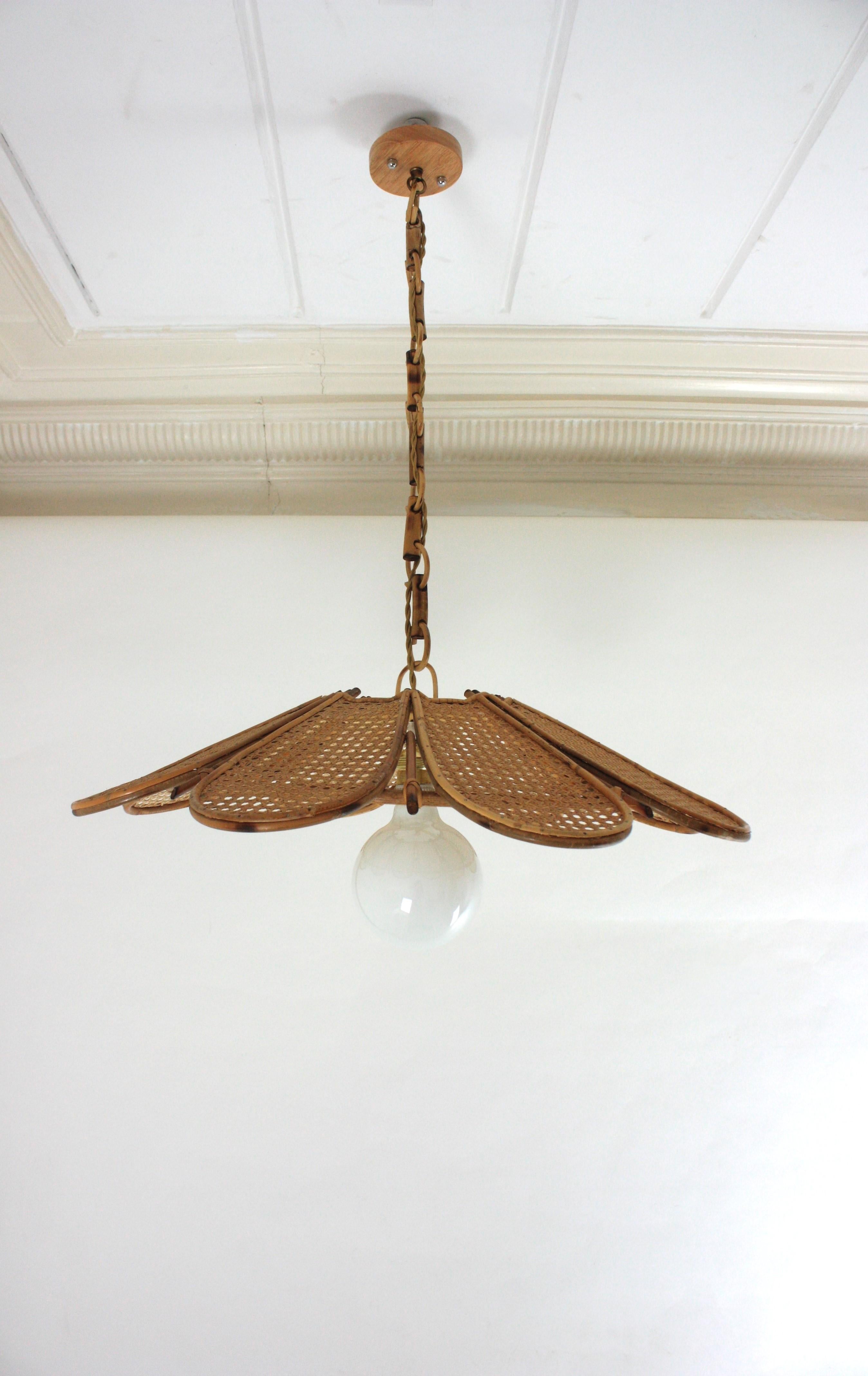 Spanish Rattan Flower Shaped Large Pendant Hanging Light / Lantern For Sale 6