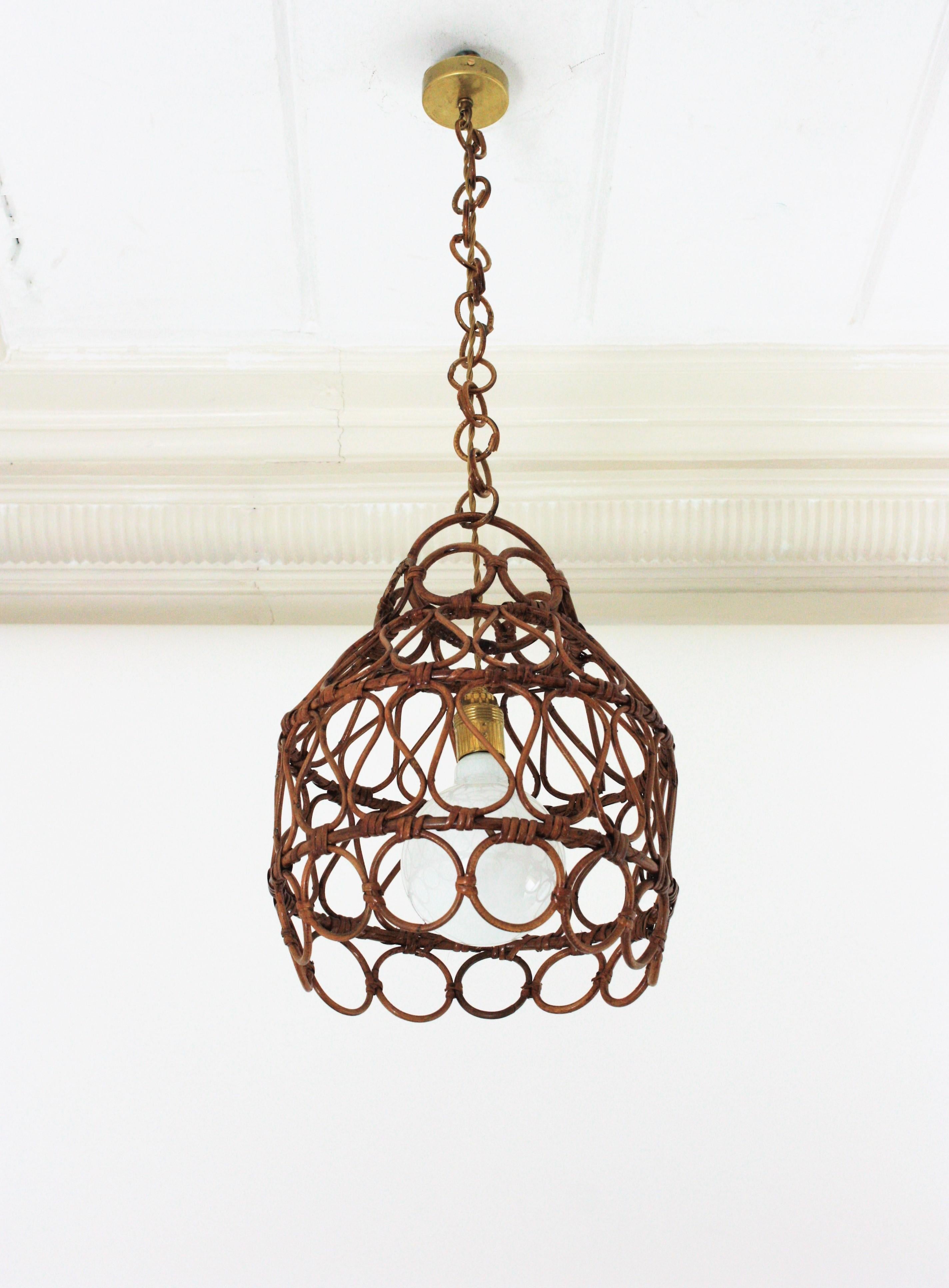 Fatto a mano Lampada a sospensione a soffitto in rattan spagnolo, anni '60 in vendita