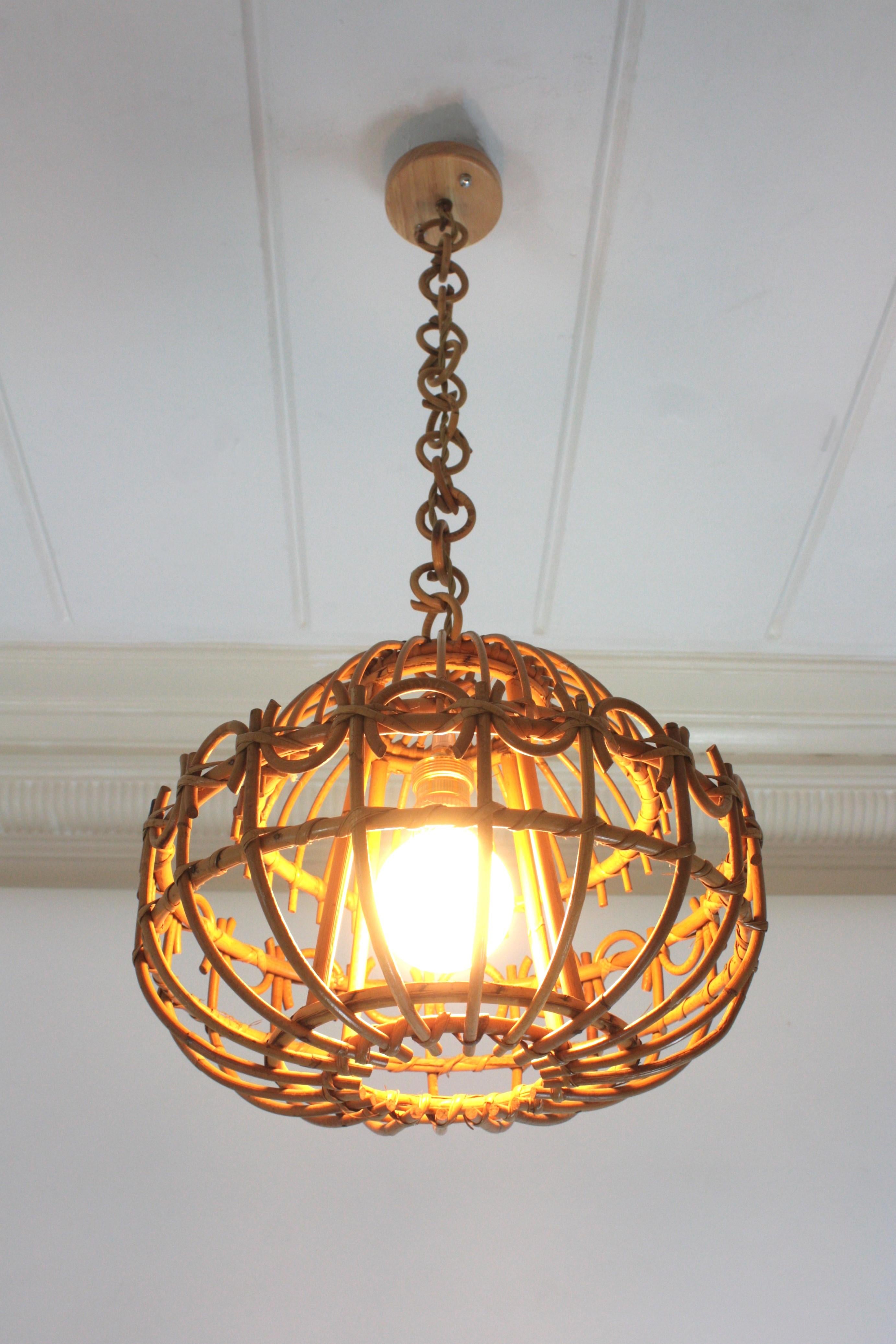 20th Century Spanish Rattan Pendant Hanging Light / Lantern For Sale
