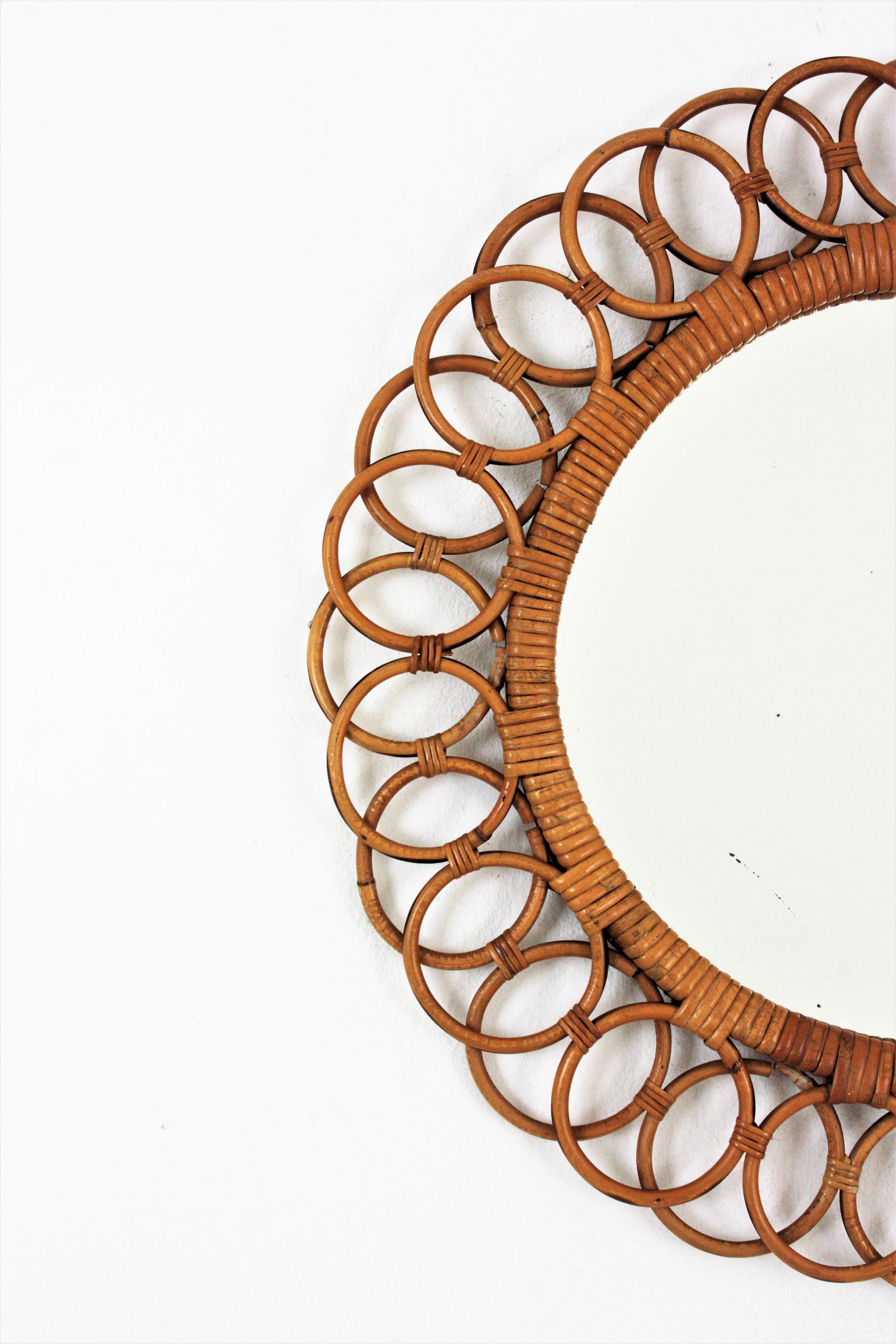 20th Century Spanish Rattan Round Mirror with Rings Frame For Sale