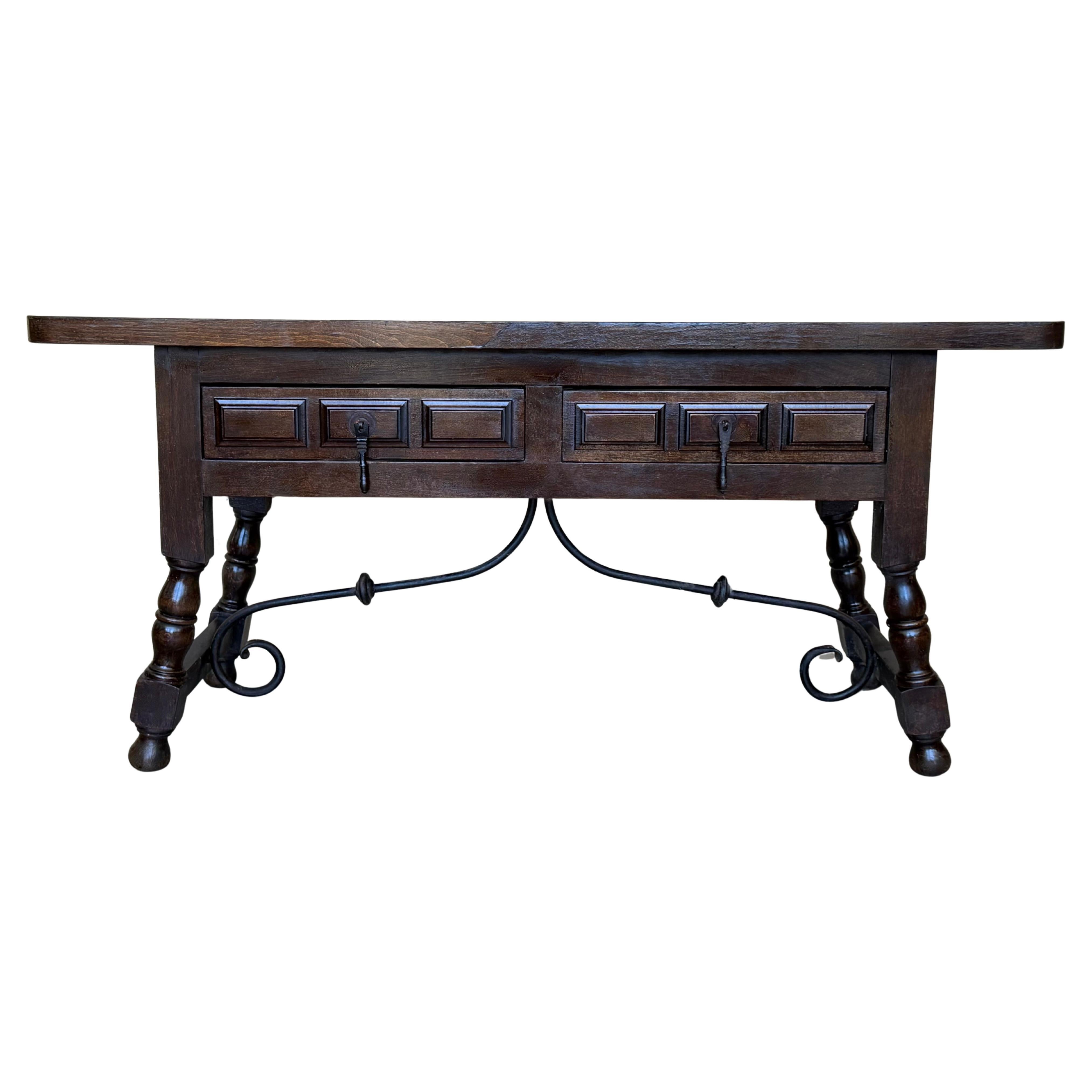 Spanish rectangular coffee table with turned legs and four drawers