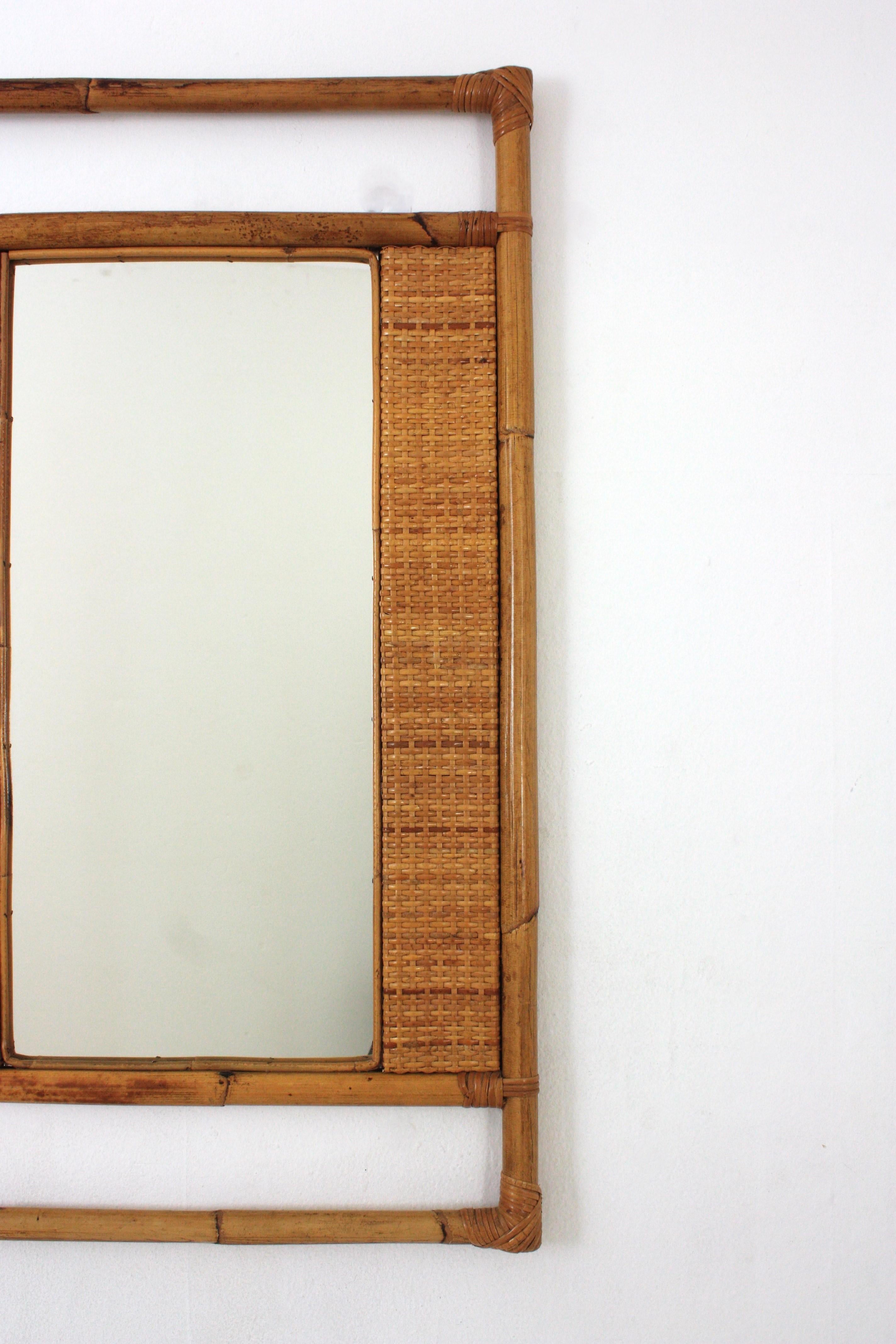 20th Century Spanish Rectangular Rattan Wall Mirror with Geometric Woven Frame For Sale