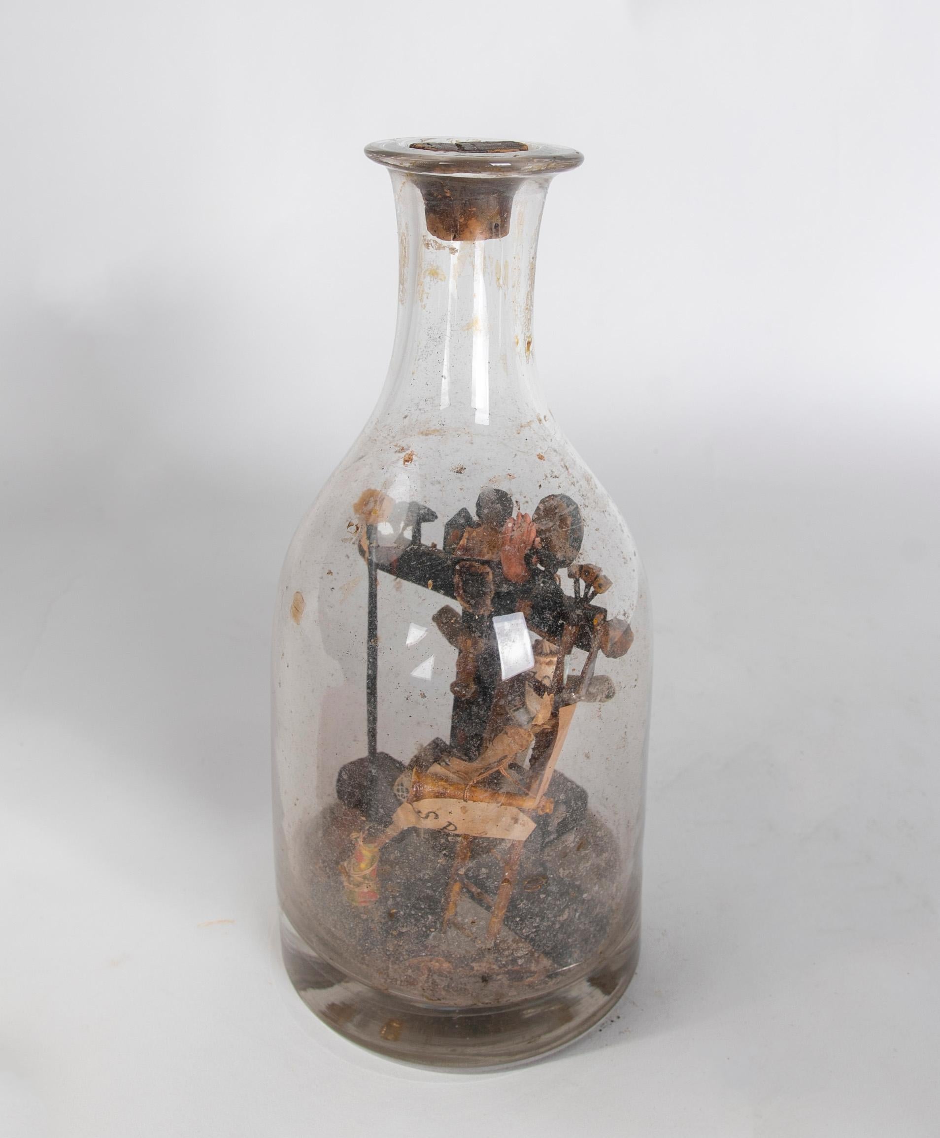 Spanish Reliquary Bottle with Religious Decoration on the Inside For Sale 2