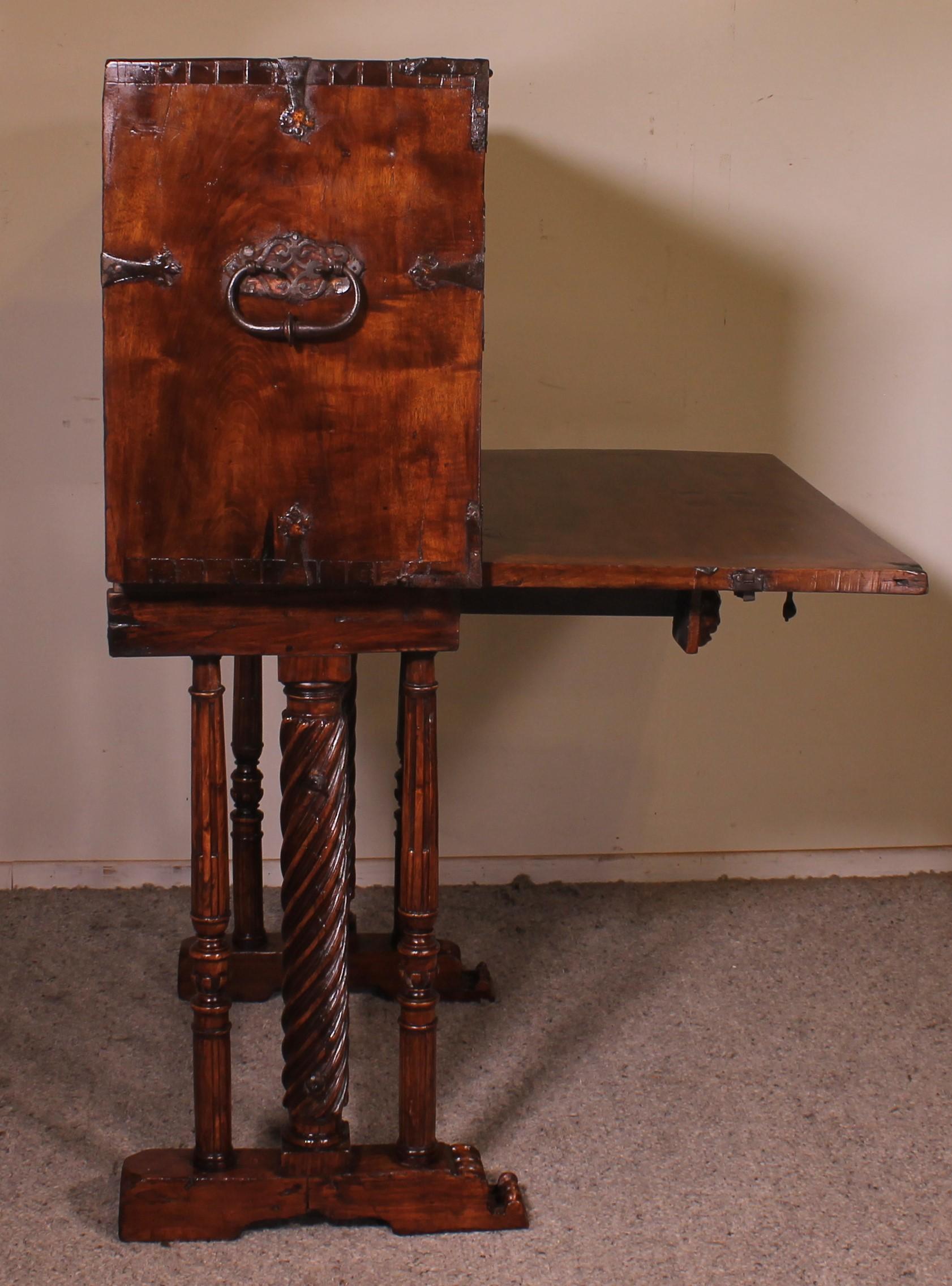 Spanish Renaissance Cabinet Bargueno in Walnut, Early 17th Century 11