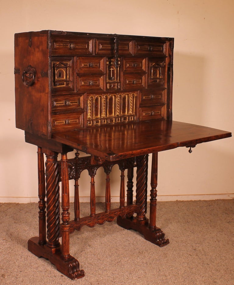 Spanish Renaissance Cabinet Bargueno in Walnut, Early 17th Century For Sale 14