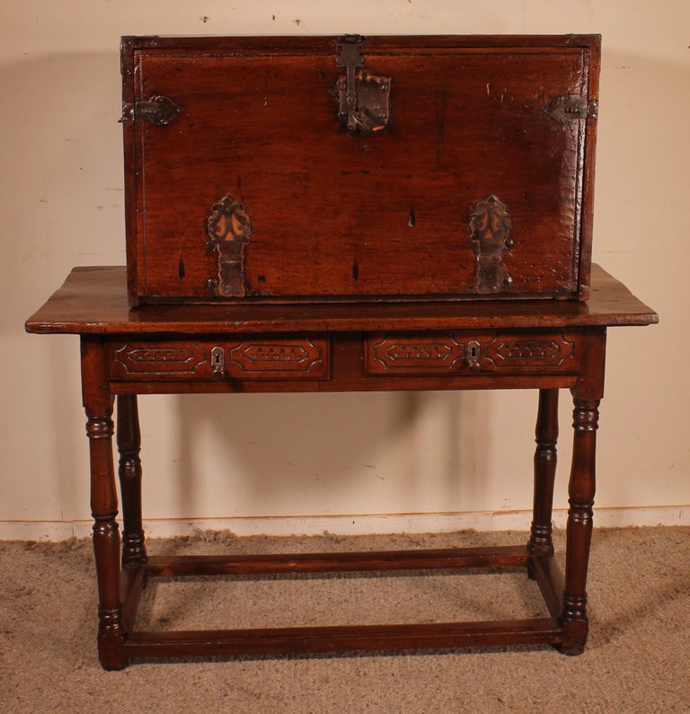 Spanish Renaissance Cabinet Called Bargueño In Walnut XVII For Sale at ...