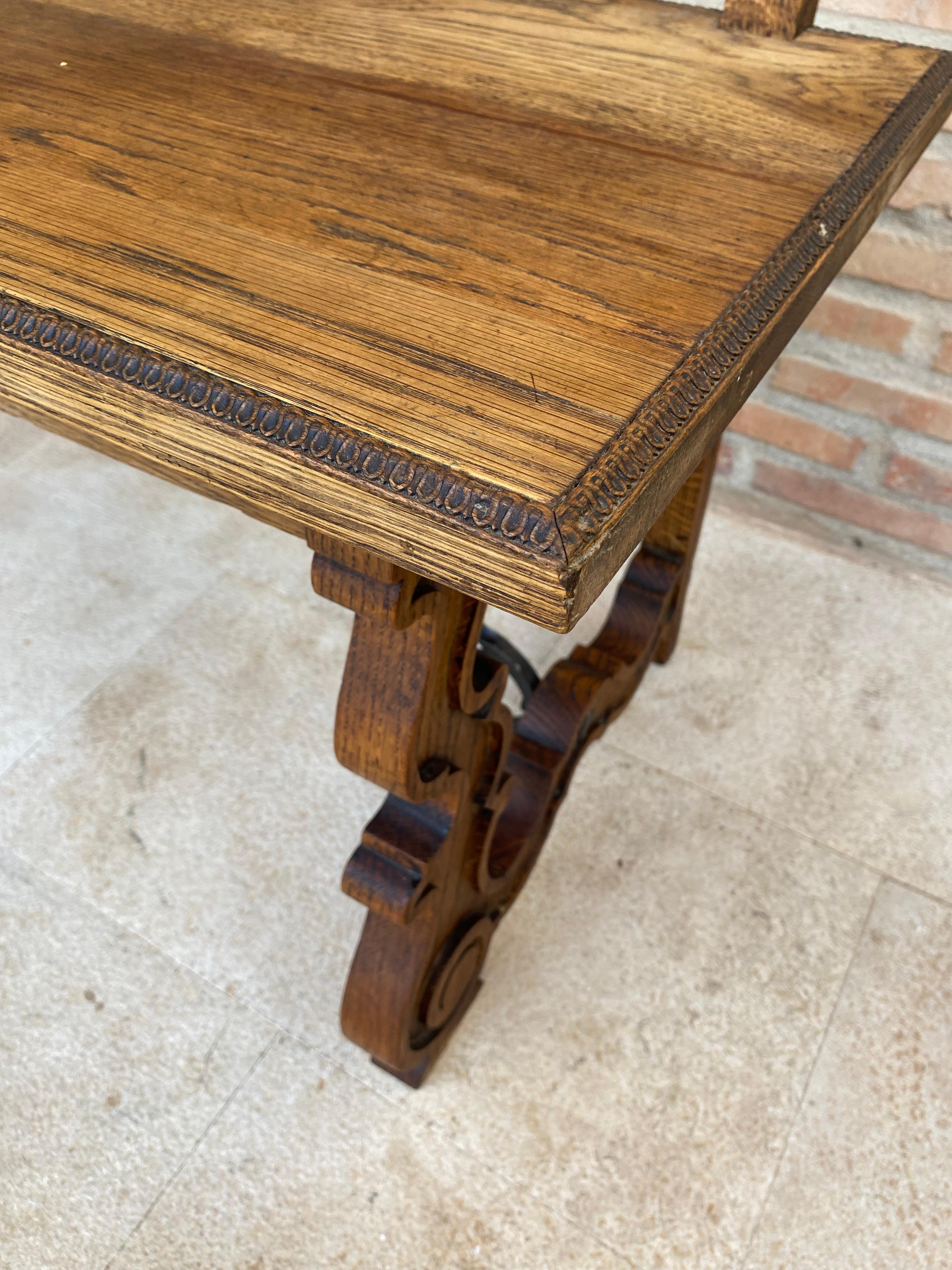 Spanish Renaissance Carved Oak Bench Banquette Escaño, 1890s For Sale 4