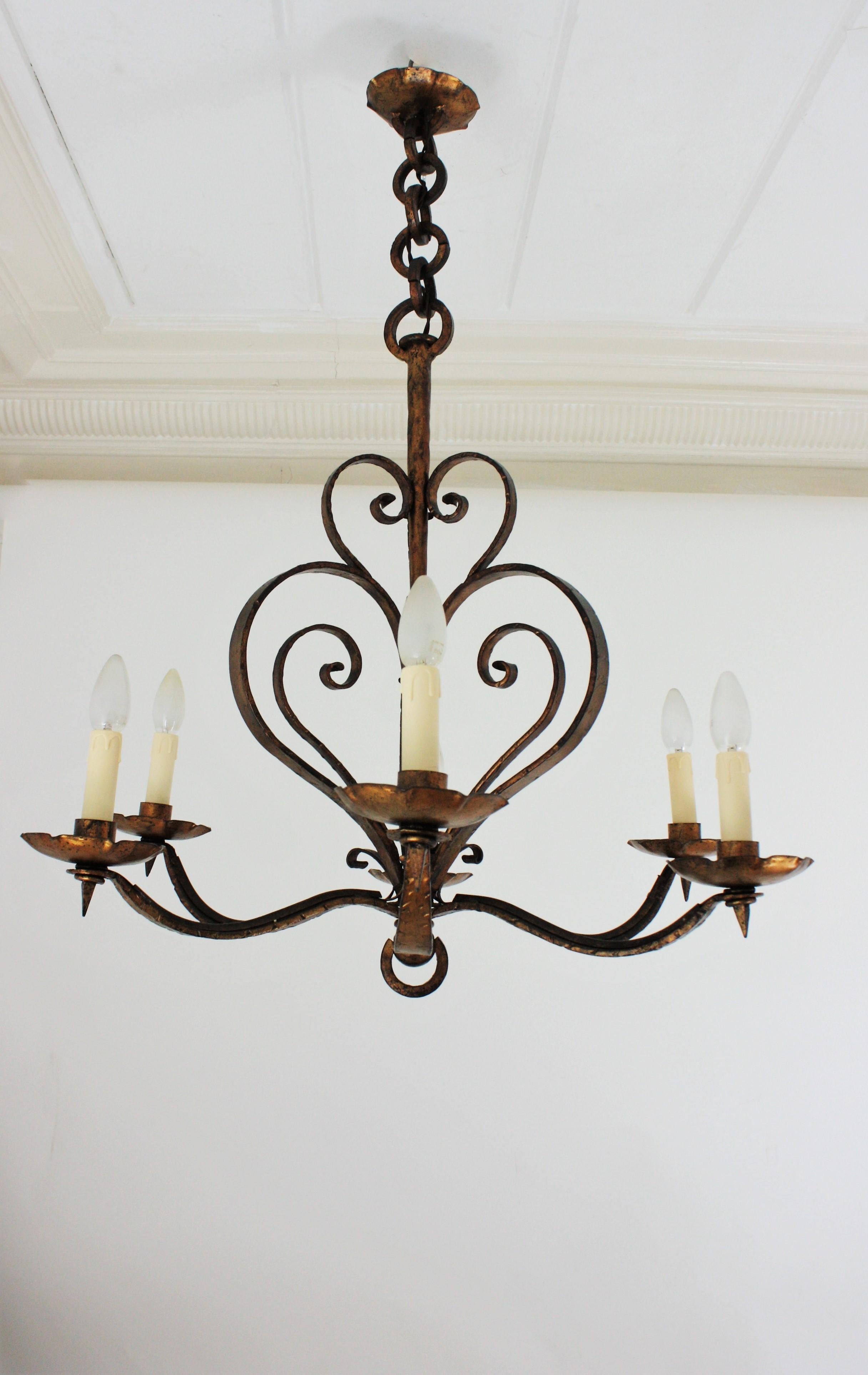 Spanish Chandelier in Gilt Wrought Iron In Good Condition In Barcelona, ES