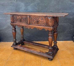 Spanische Renaissance-Konsole aus Eiche mit zwei geschnitzten Schubladen, 1890er Jahre