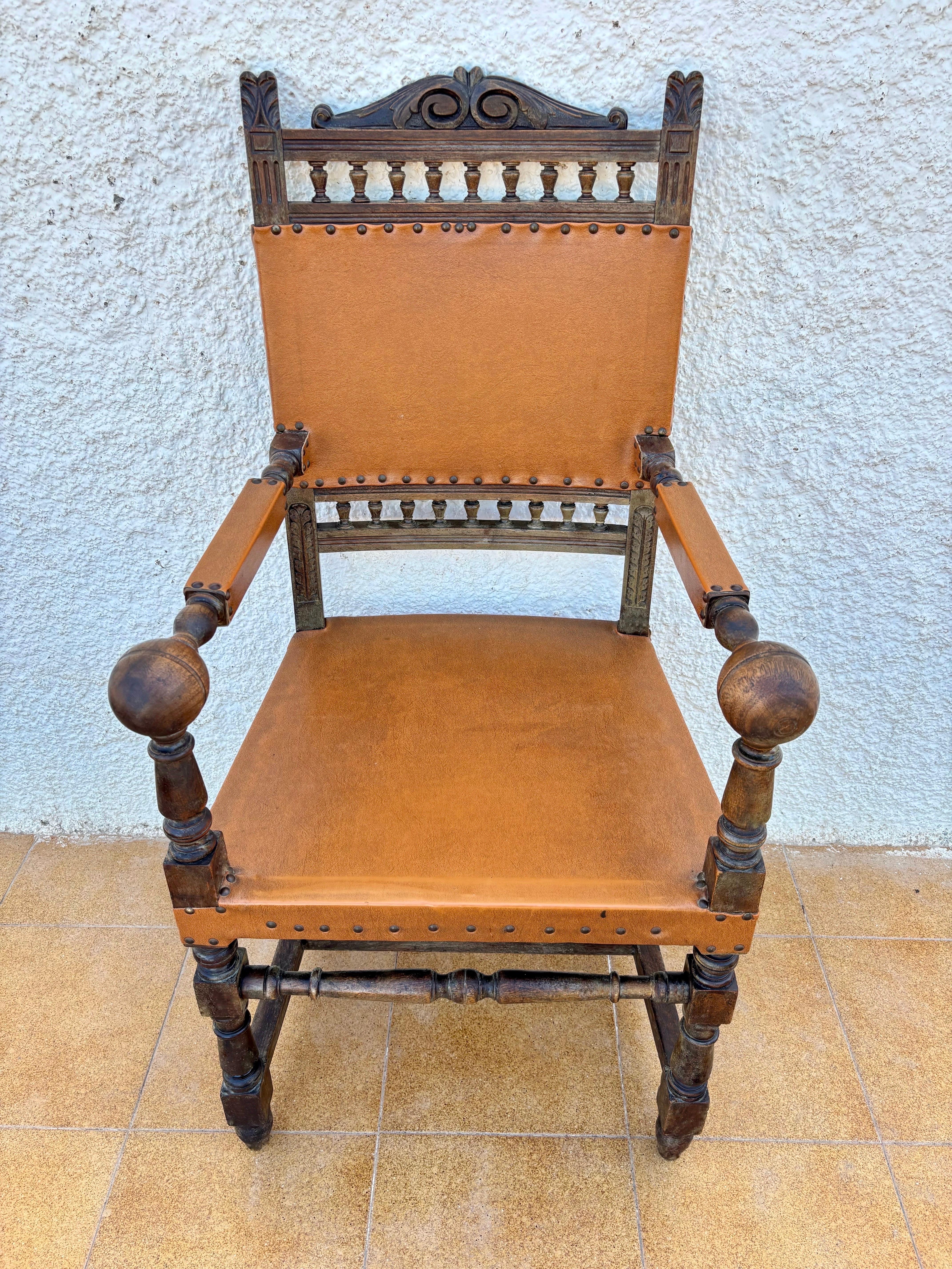 Spanischer Renaissance-Revival-Ledersessel, frühes 20. Jahrhundert im Angebot 4