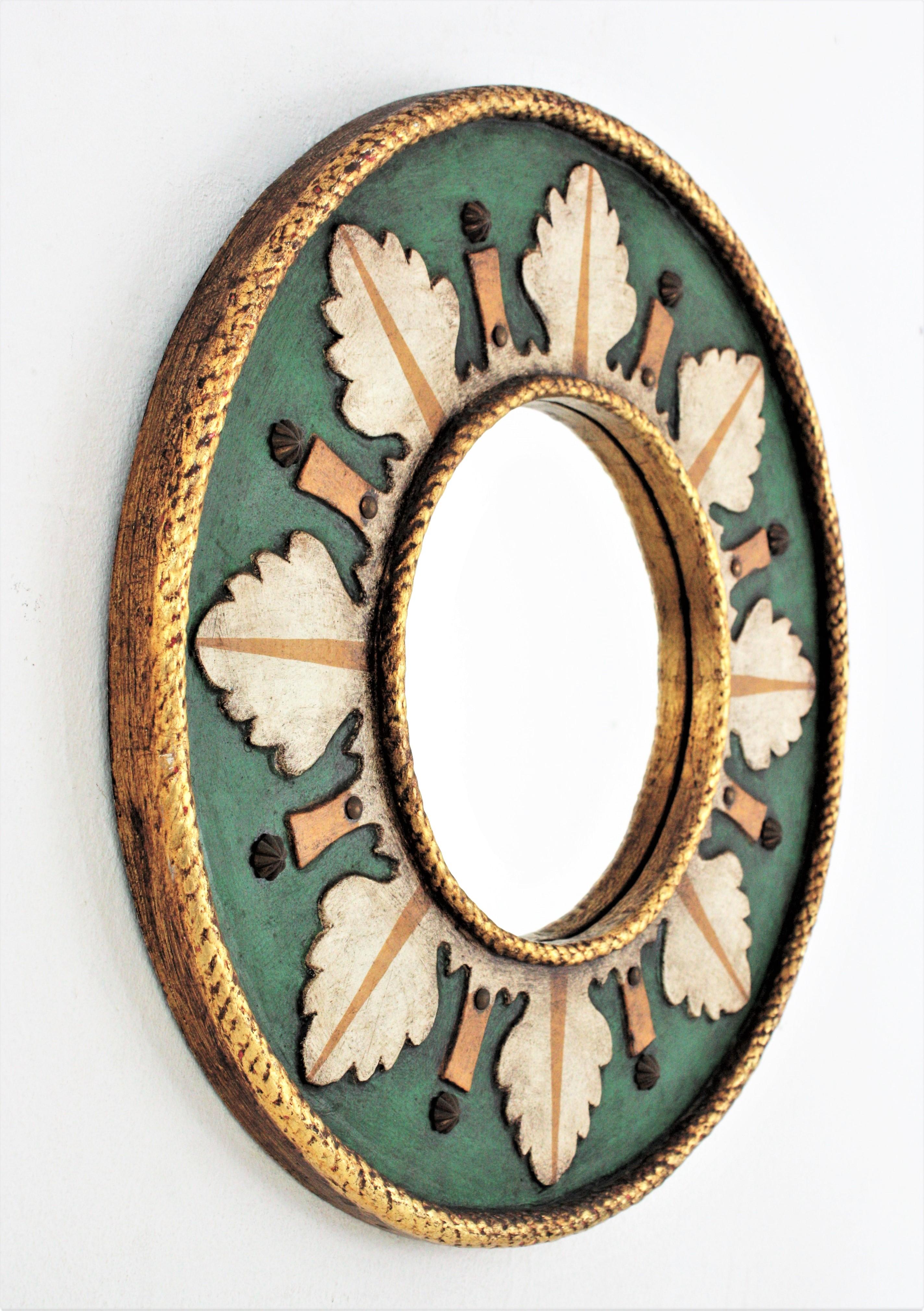 Spanish Renaissance Revival Polychrome Sunburst Round Wall Mirror In Good Condition In Barcelona, ES