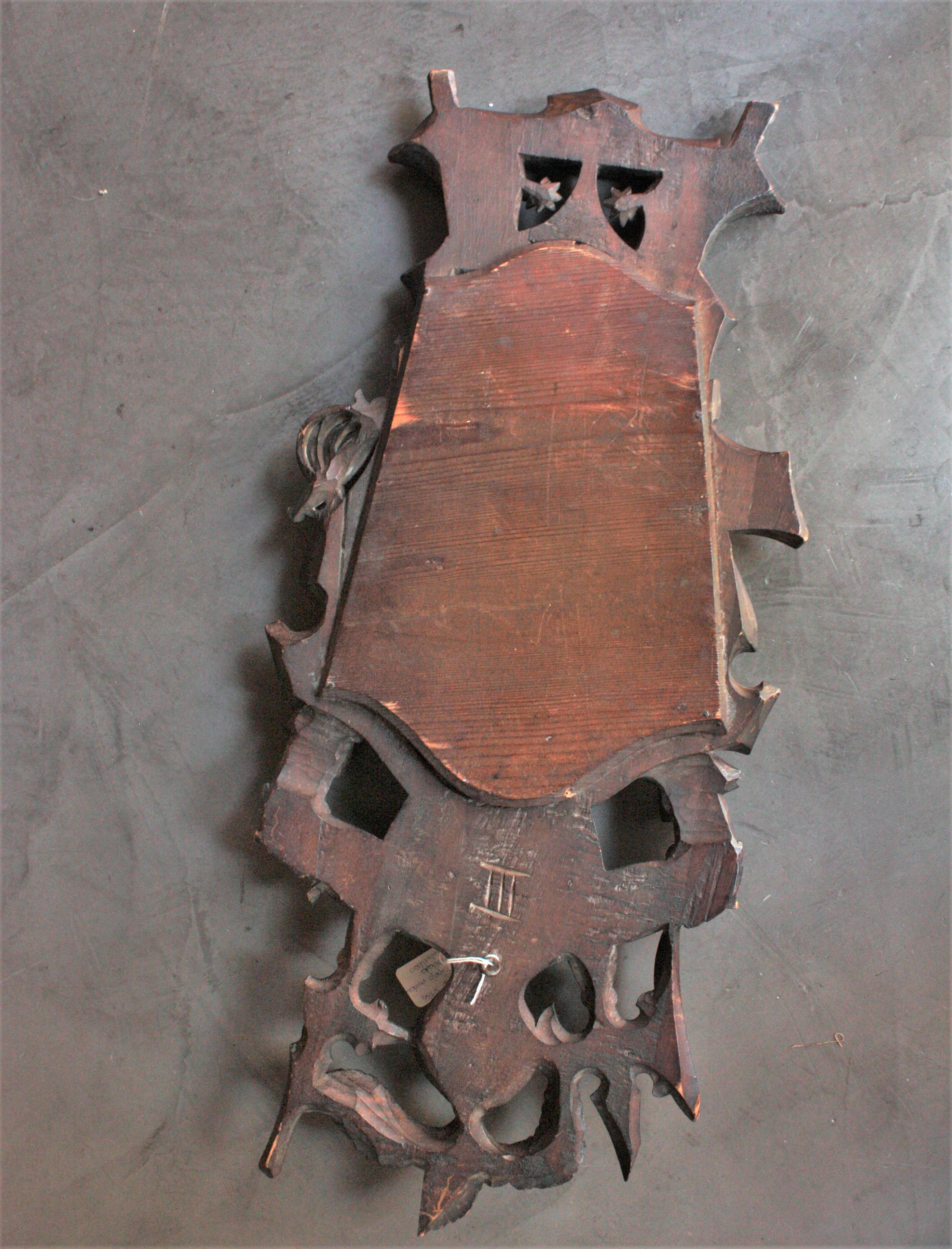 Spanisch Revival geschnitzt Holz Spiegel mit mittelalterlichen Ritter geformt Frame im Angebot 7