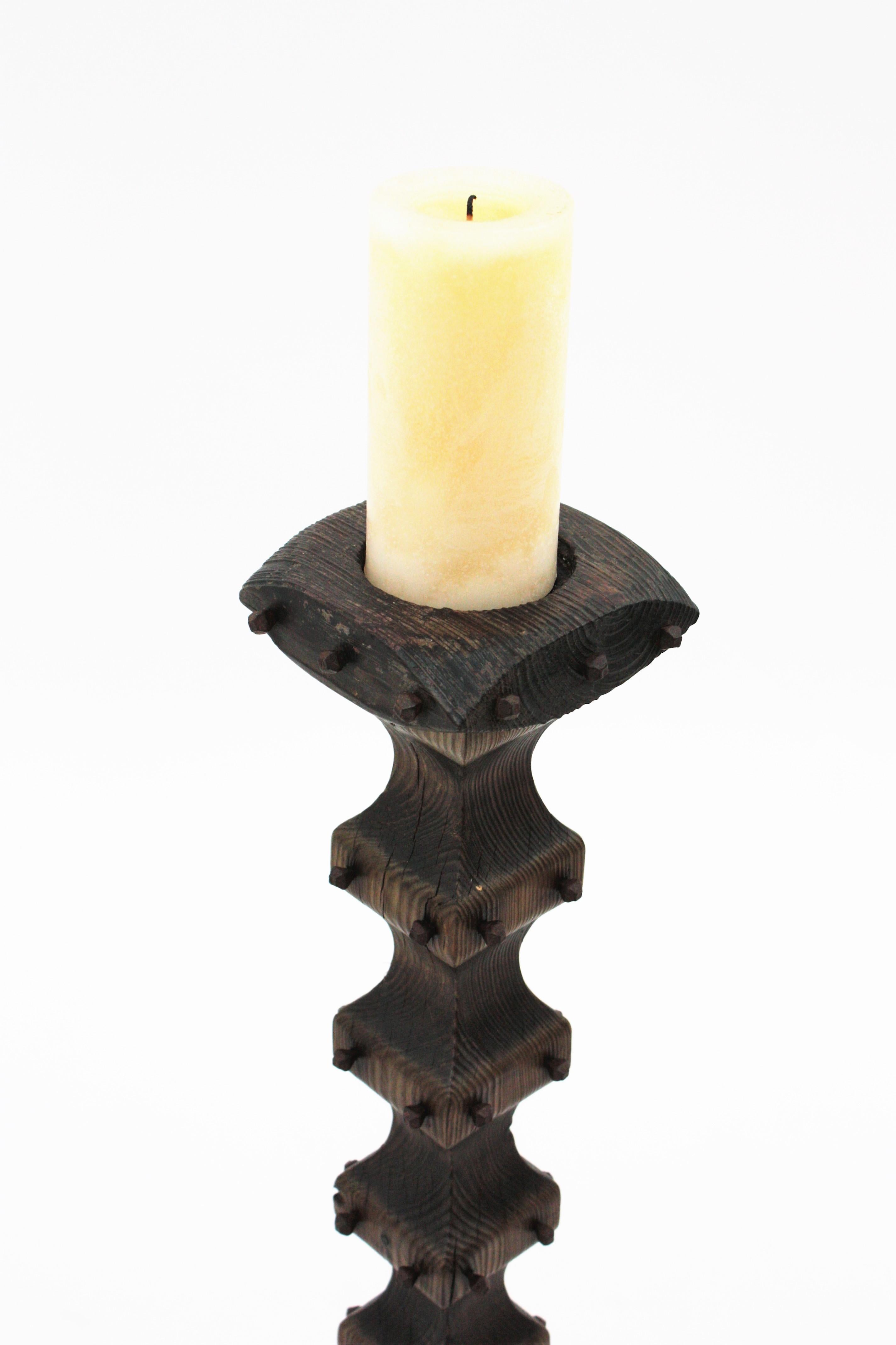 Spanish Colonial Carved Wood Torchere / Floor Candle Holder, 1940s In Good Condition For Sale In Barcelona, ES