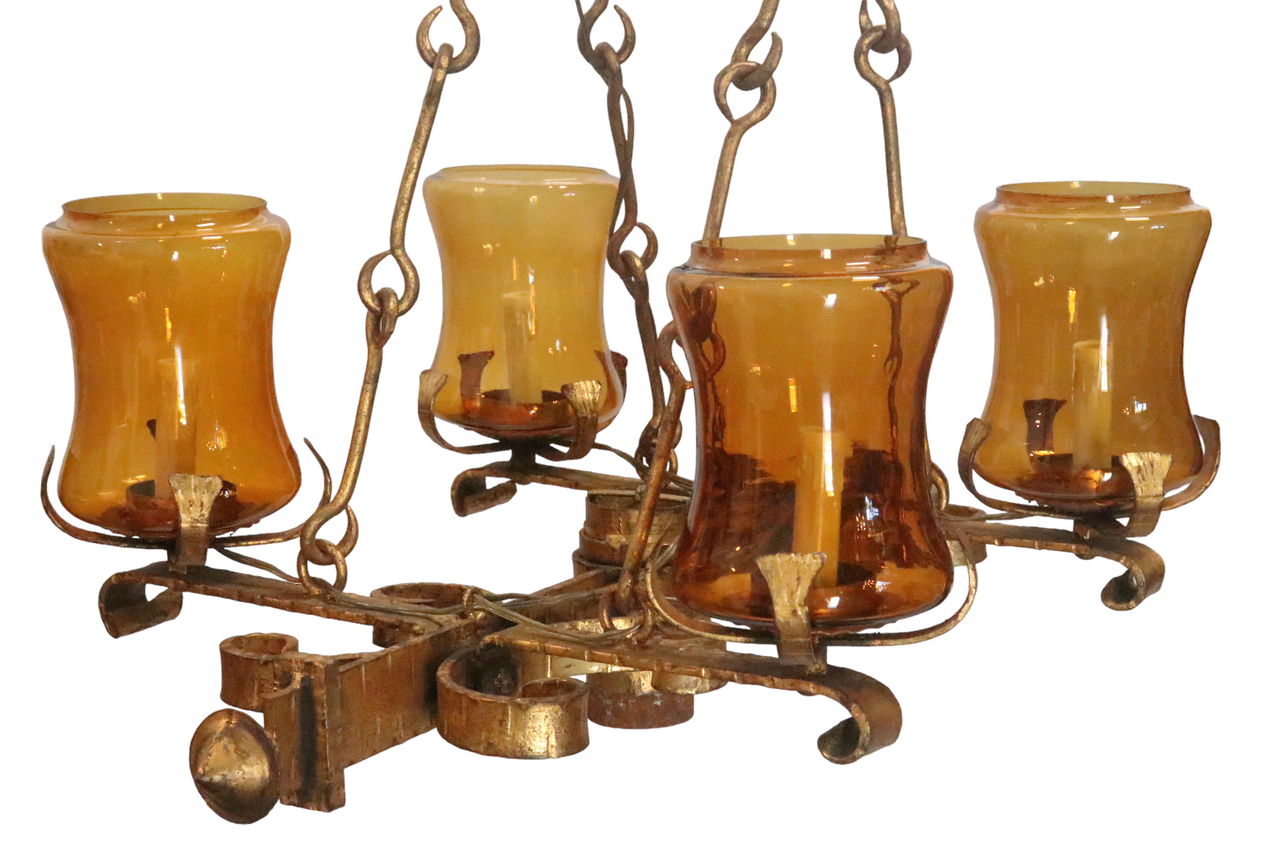 Araña de 4 luces de hierro dorado alargado de estilo renacimiento español Colonial español en venta