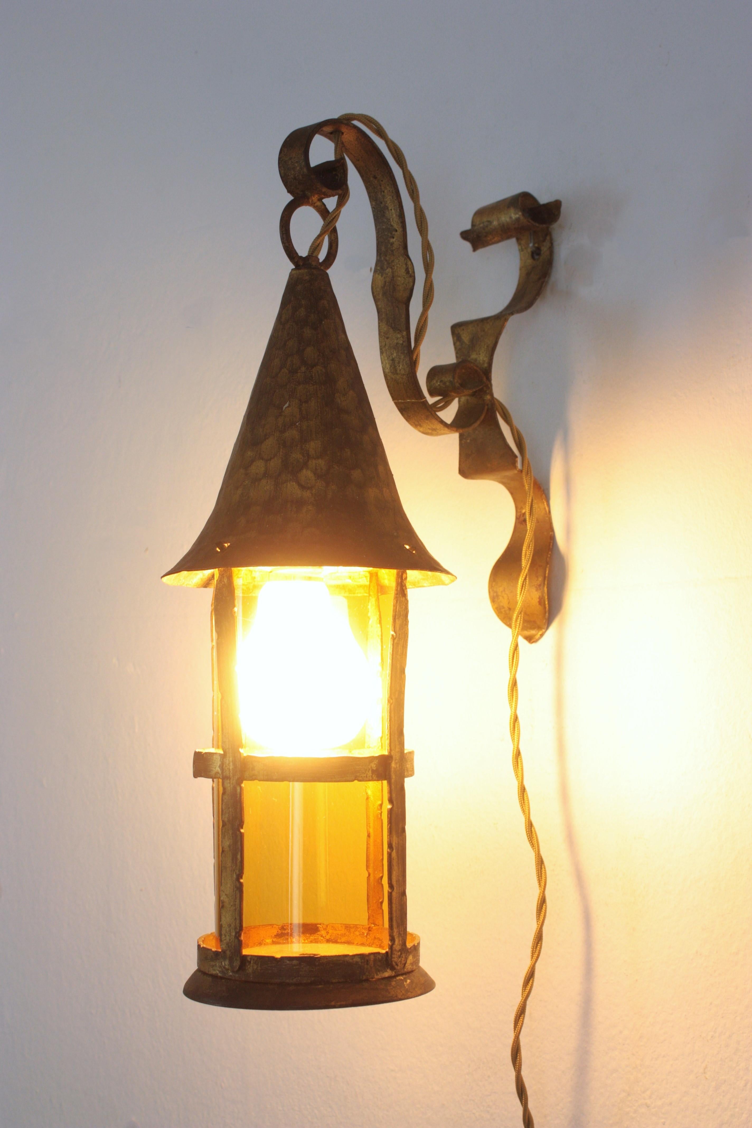 Spanish Revival Gilt Iron and Amber Glass Wall Lantern / Wall Sconce, 1940s For Sale 1