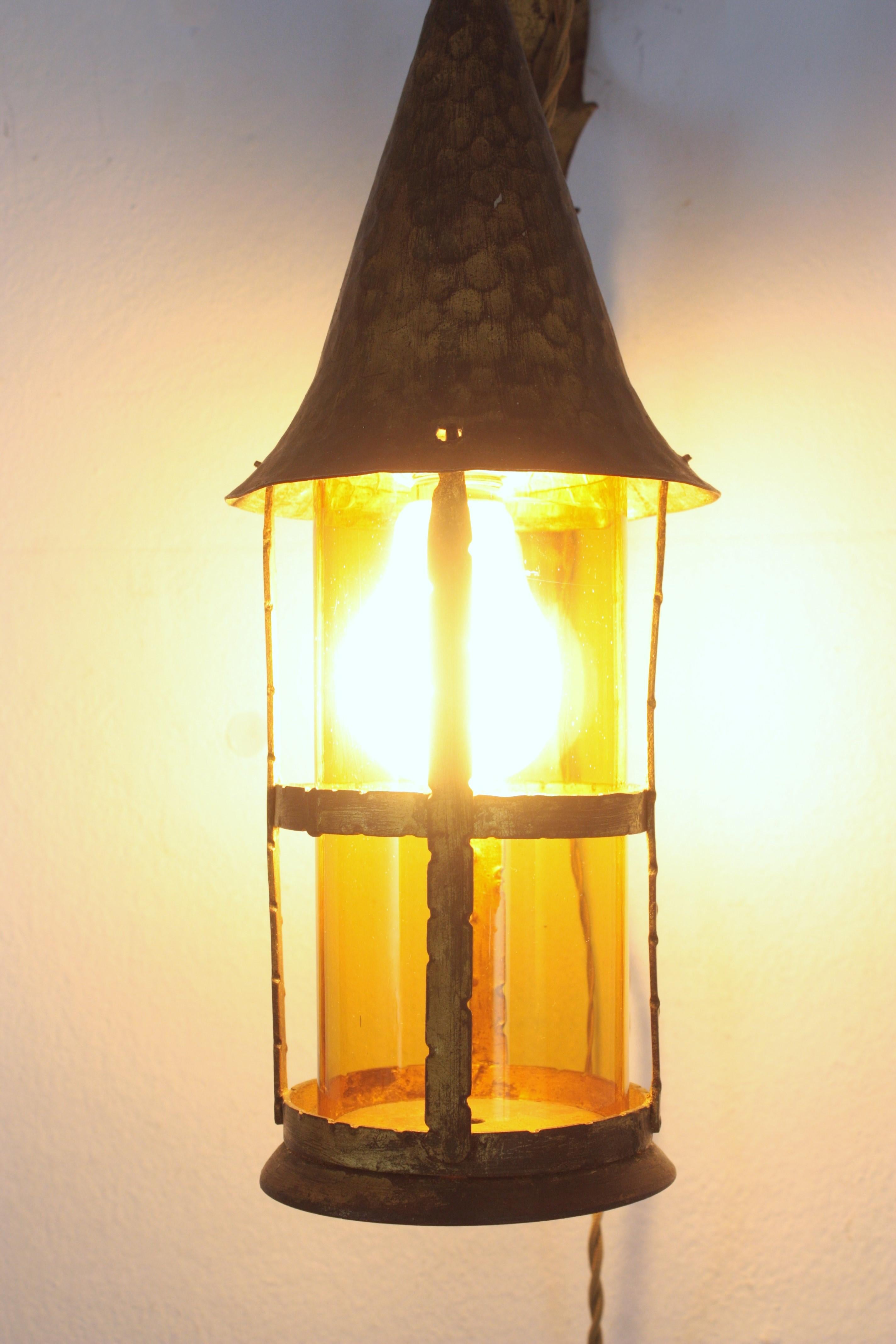 Spanish Revival Gilt Iron and Amber Glass Wall Lantern / Wall Sconce, 1940s For Sale 3