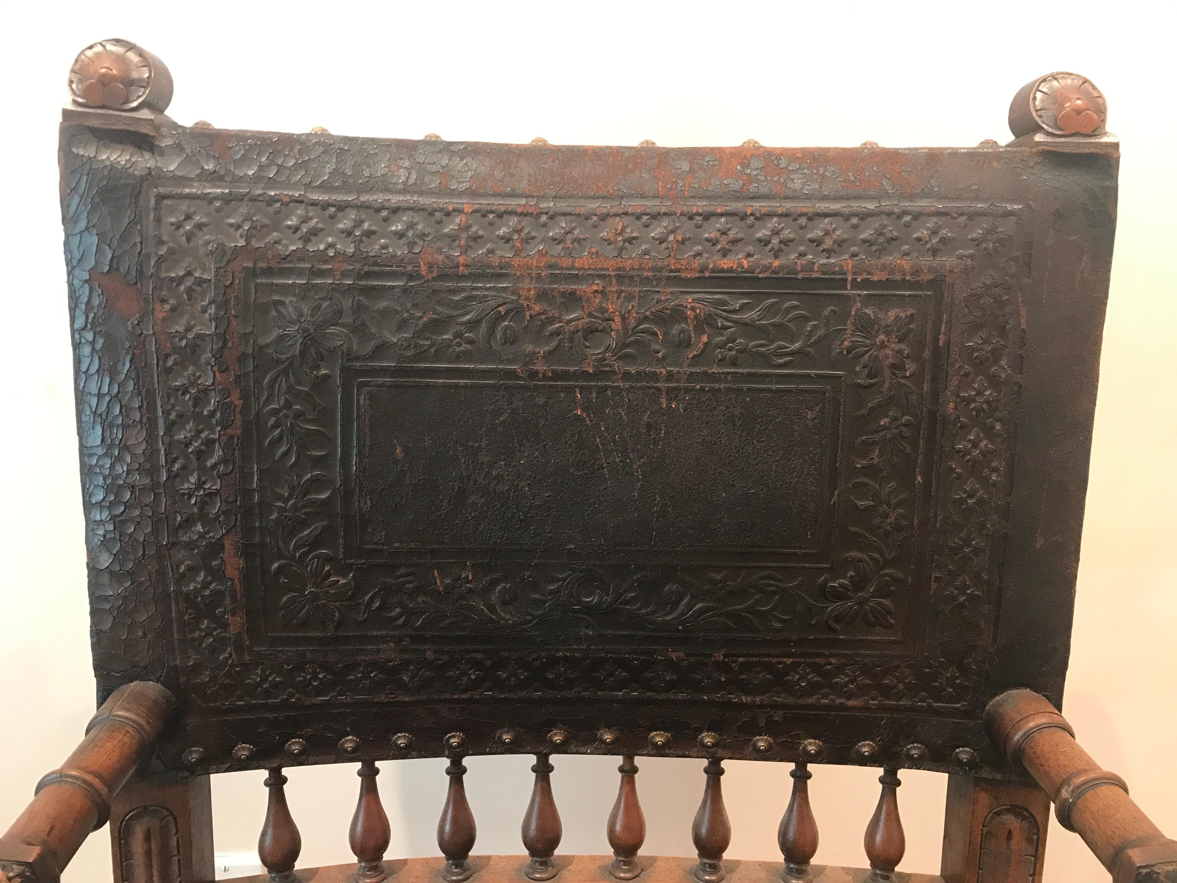 Fauteuil Hacienda de la renaissance espagnole État moyen - En vente à Santa Fe, NM