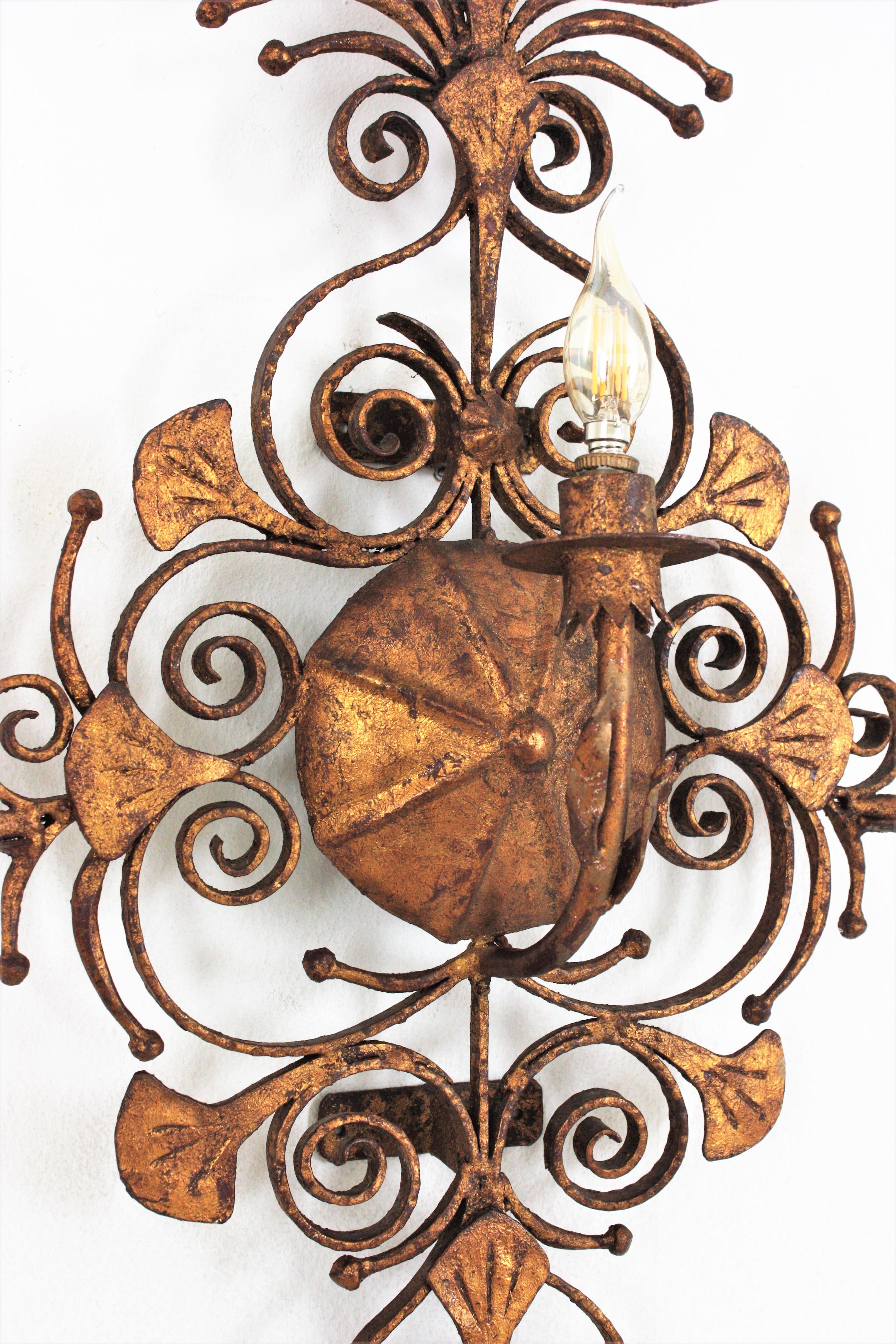 20th Century Spanish Revival Scrollwork Large Wall Sconce in Gilt Wrought Iron