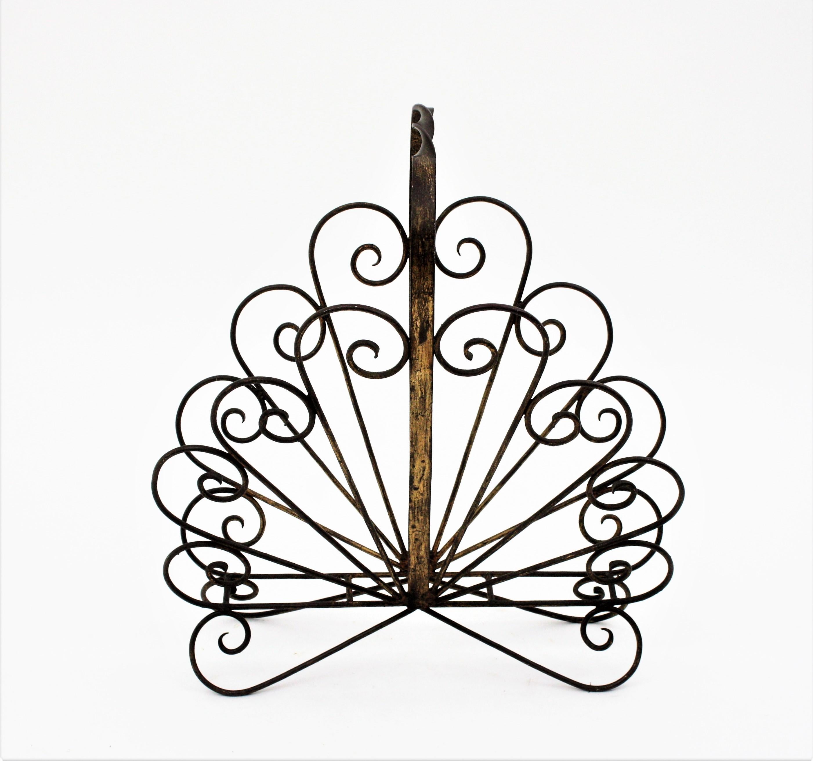 Spanish Revival Scrollwork Magazine Rack, Wrought Iron In Good Condition For Sale In Barcelona, ES