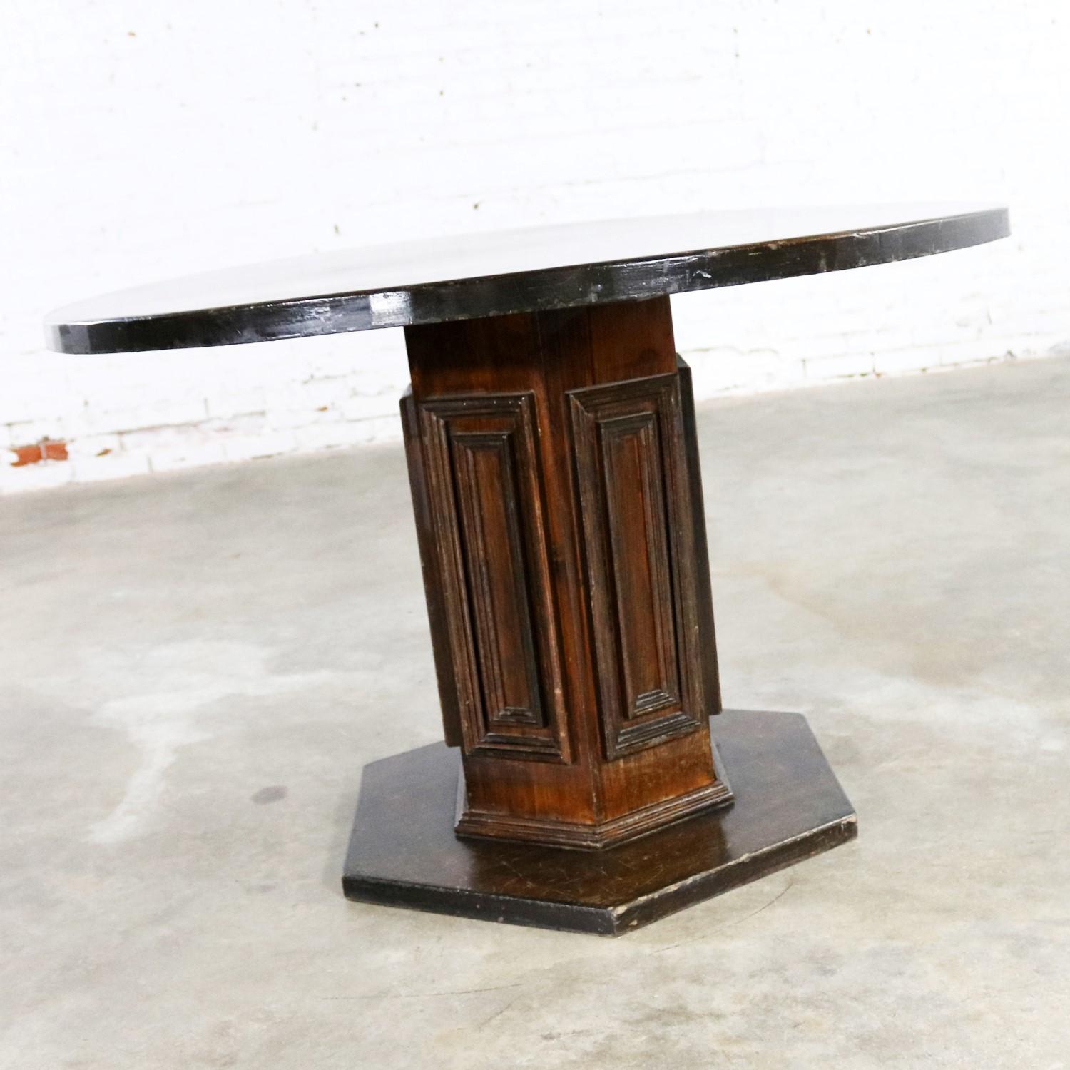 20th Century Spanish Revival Style Round Dining Table Single Pedestal Artes de Mexico