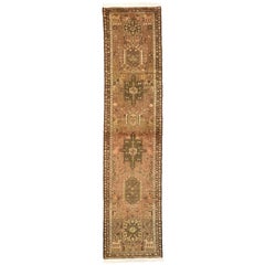 Tapis de couloir Heriz persan vintage de style néo-espagnol, couloir de couloir étroit