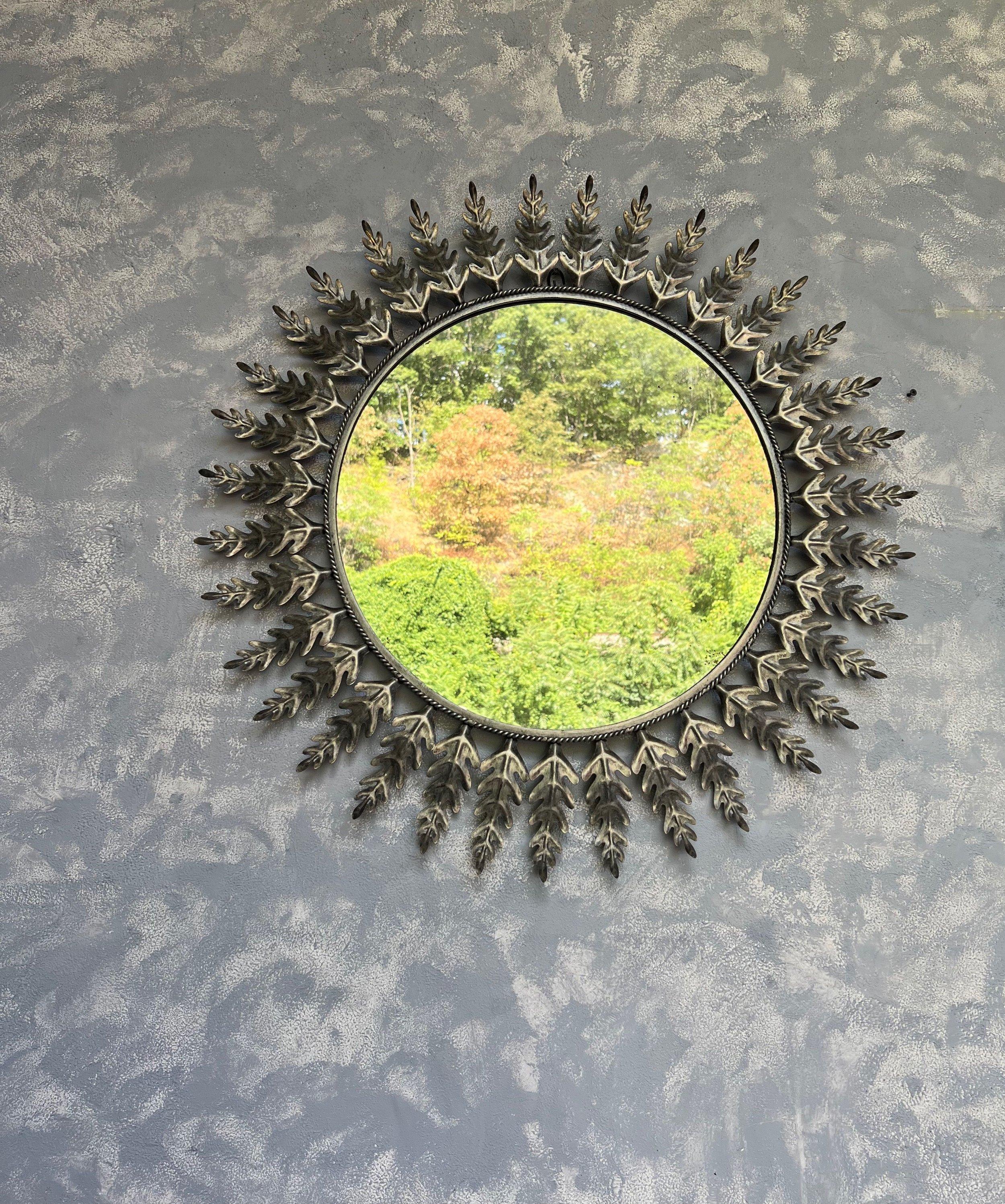Spanish Round Silvered Metal Sunburst Mirror In Good Condition For Sale In Buchanan, NY