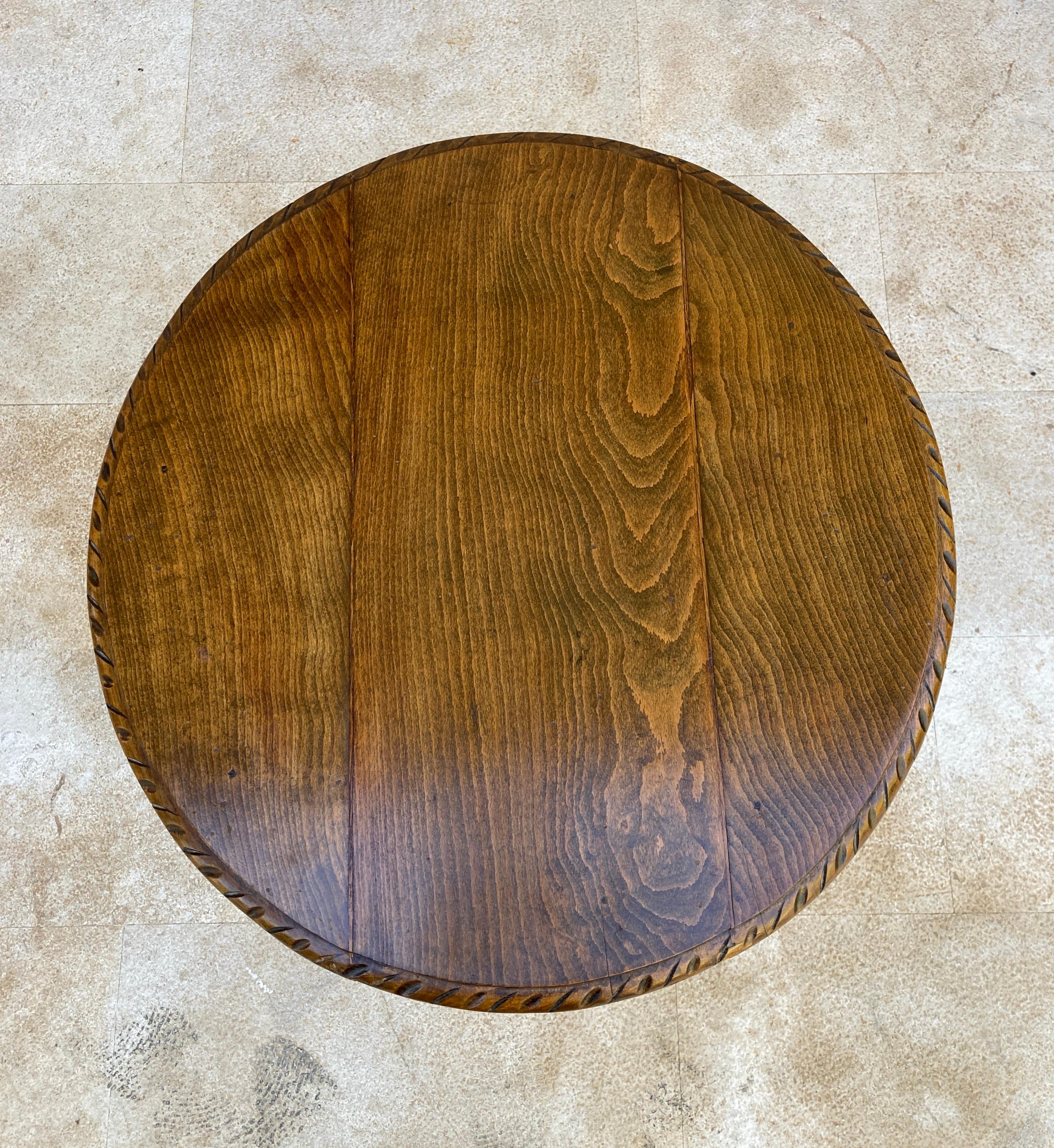 20th Century Spanish Round Walnut Side Table With Turned Legs And Beleveled Edges 1900s