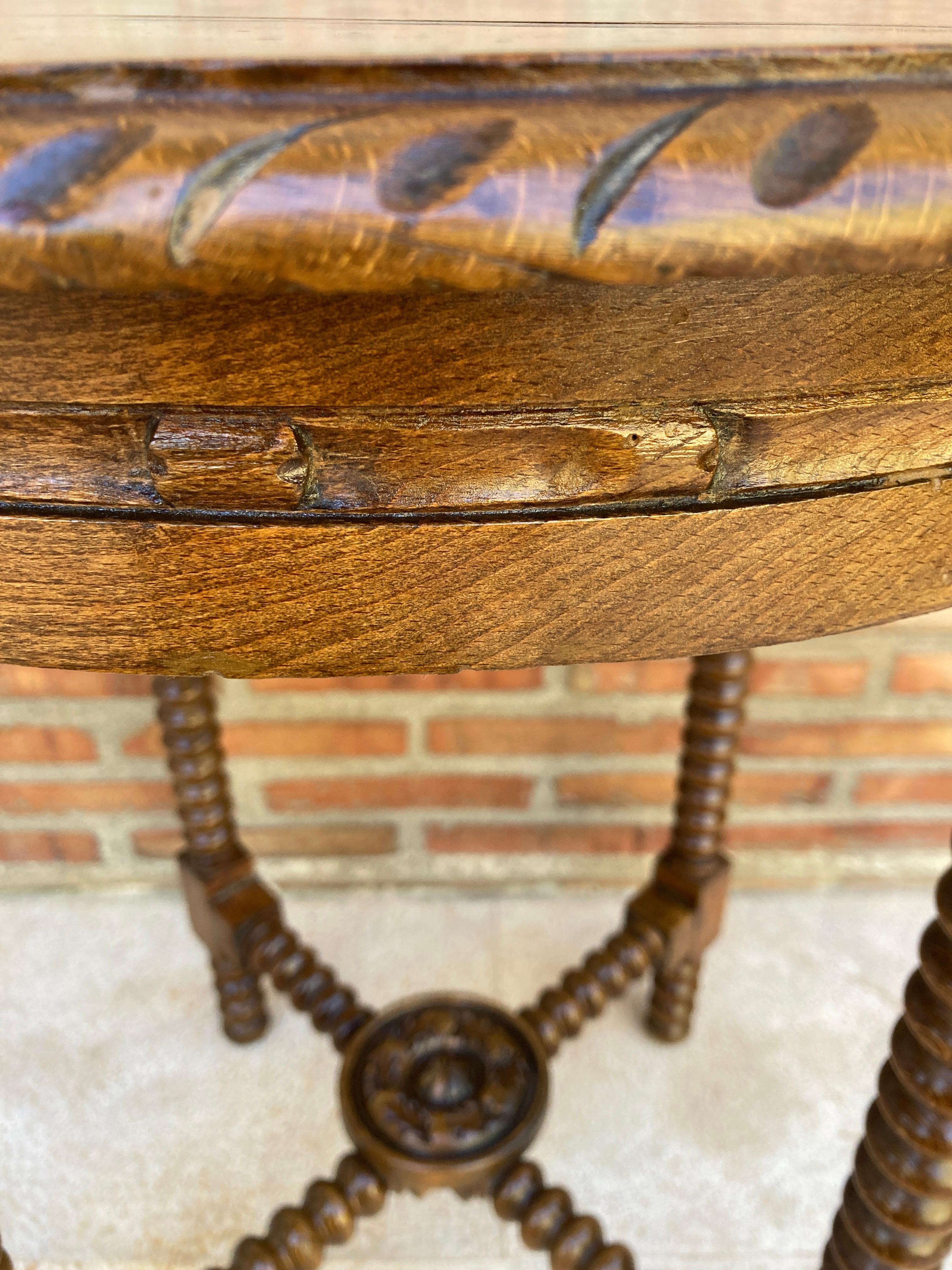 Spanish Round Walnut Side Table With Turned Legs And Beleveled Edges 1900s 2