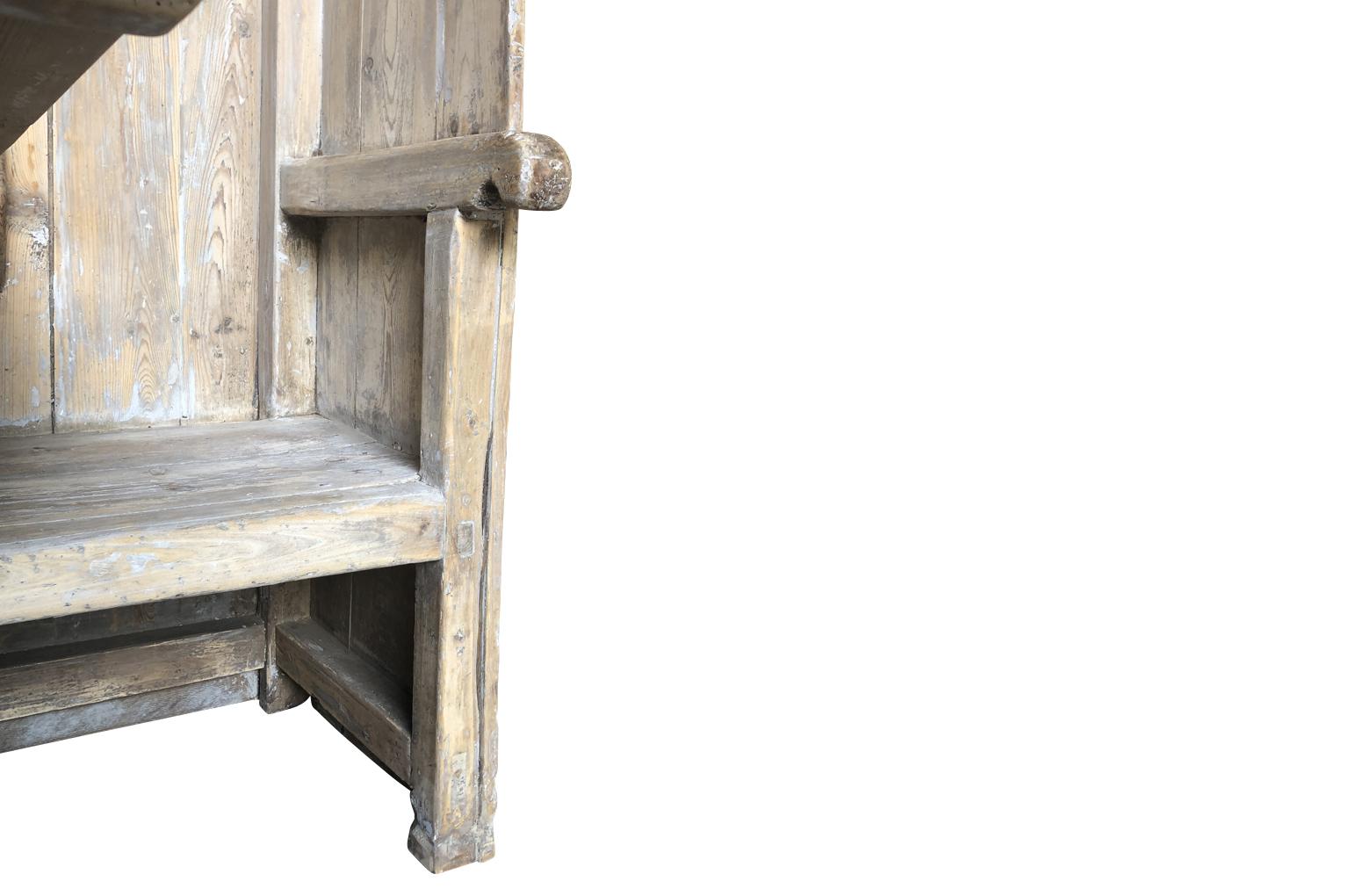 XVIIIe siècle et antérieur Banc rustique espagnol du 18e siècle en vente