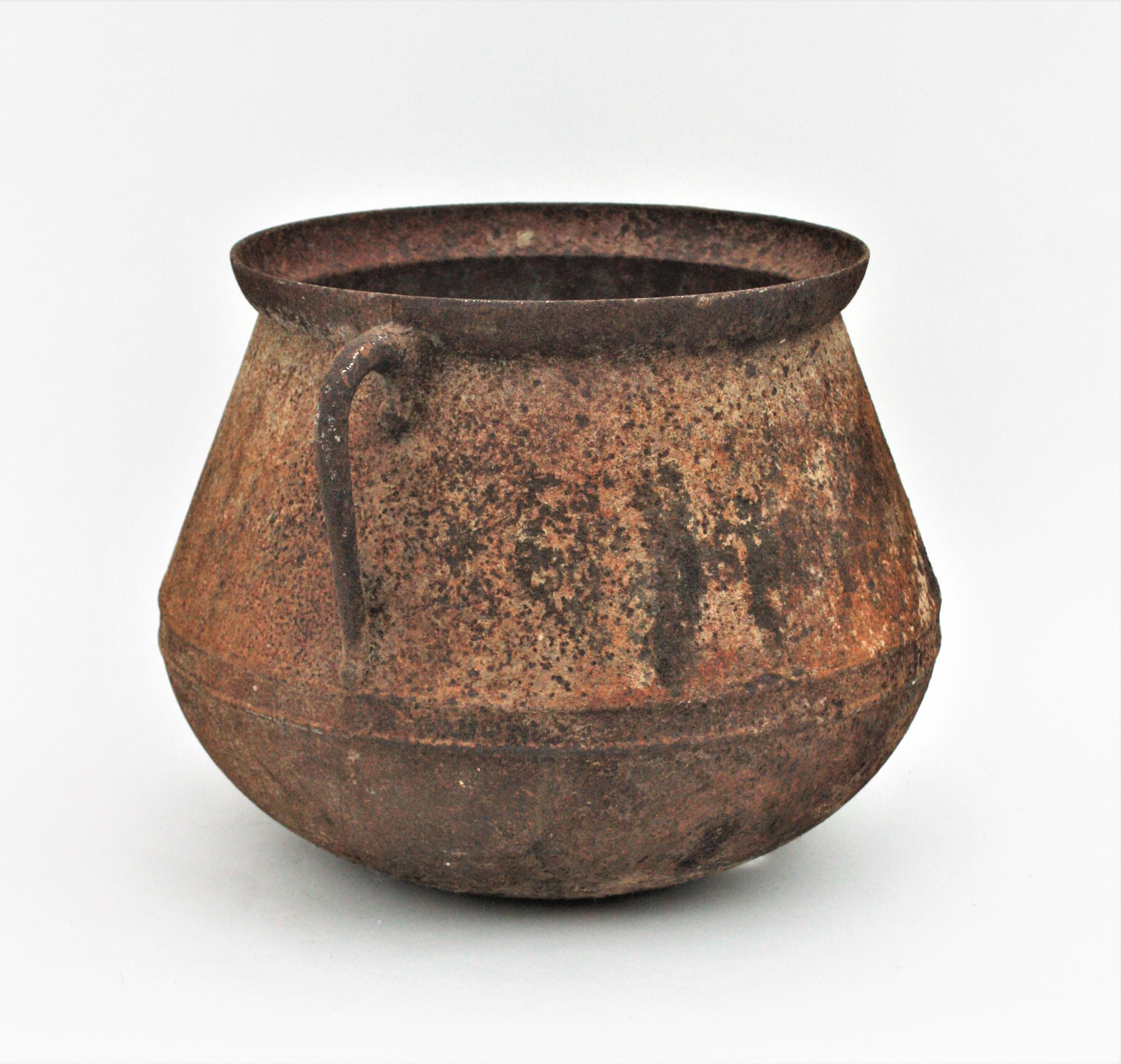 20th Century Spanish Rustic Iron Cauldron Pot or Vessel with Rusty Original Patina For Sale