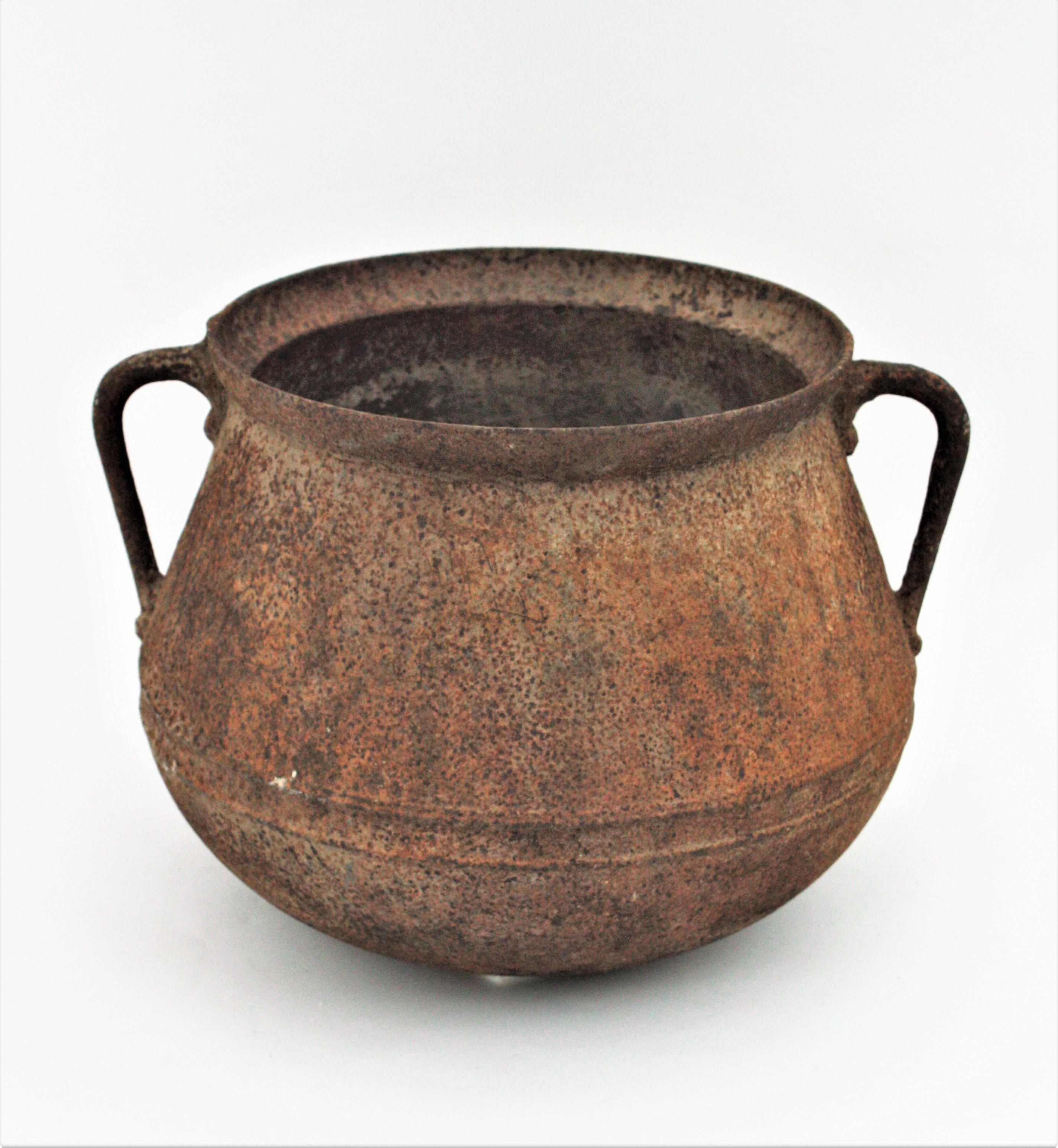 Spanish Rustic Iron Cauldron Pot or Vessel with Rusty Original Patina For Sale 2